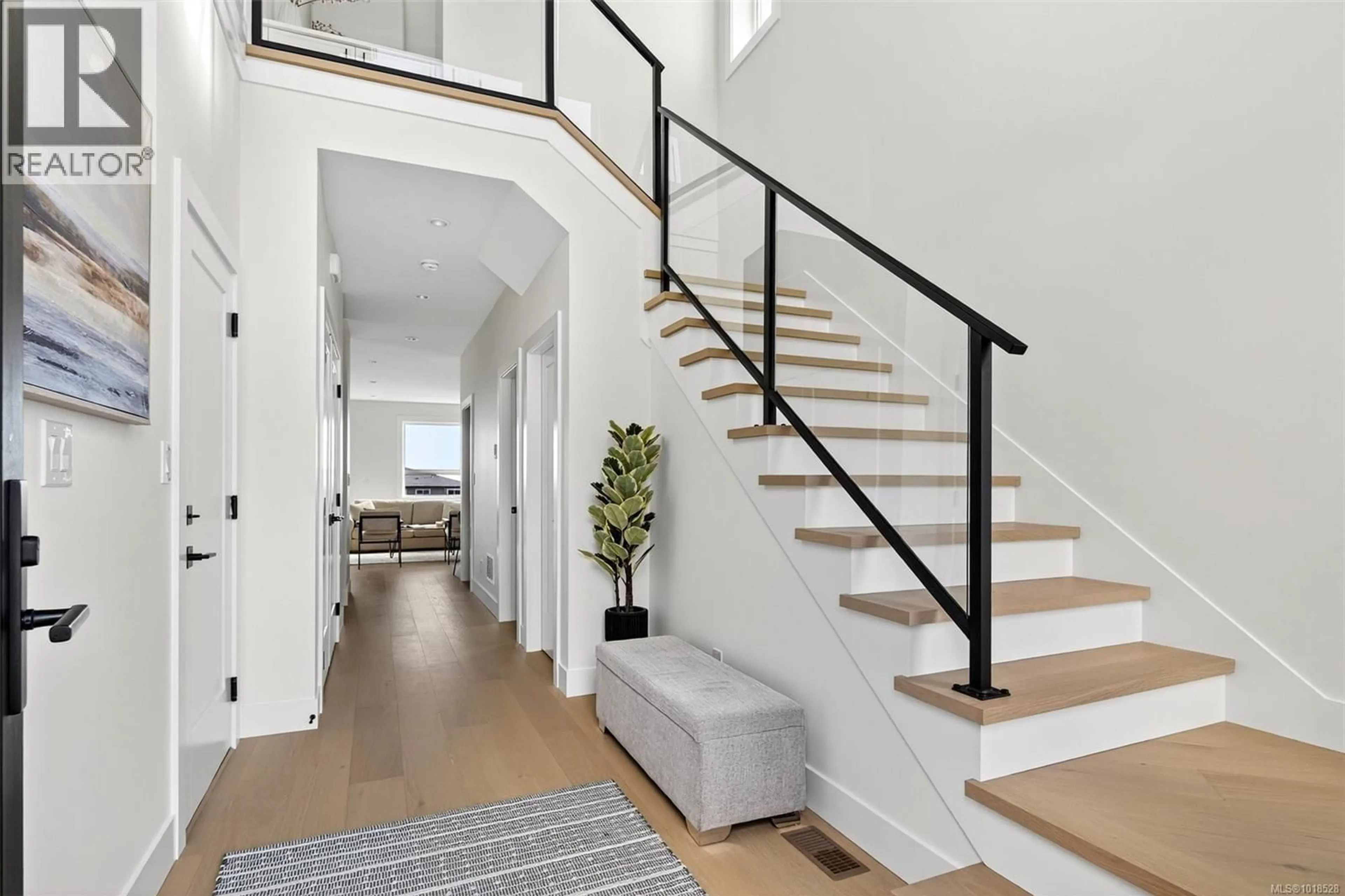 Stairs for 1542 MARBLE PLACE, Langford British Columbia V9B7A2