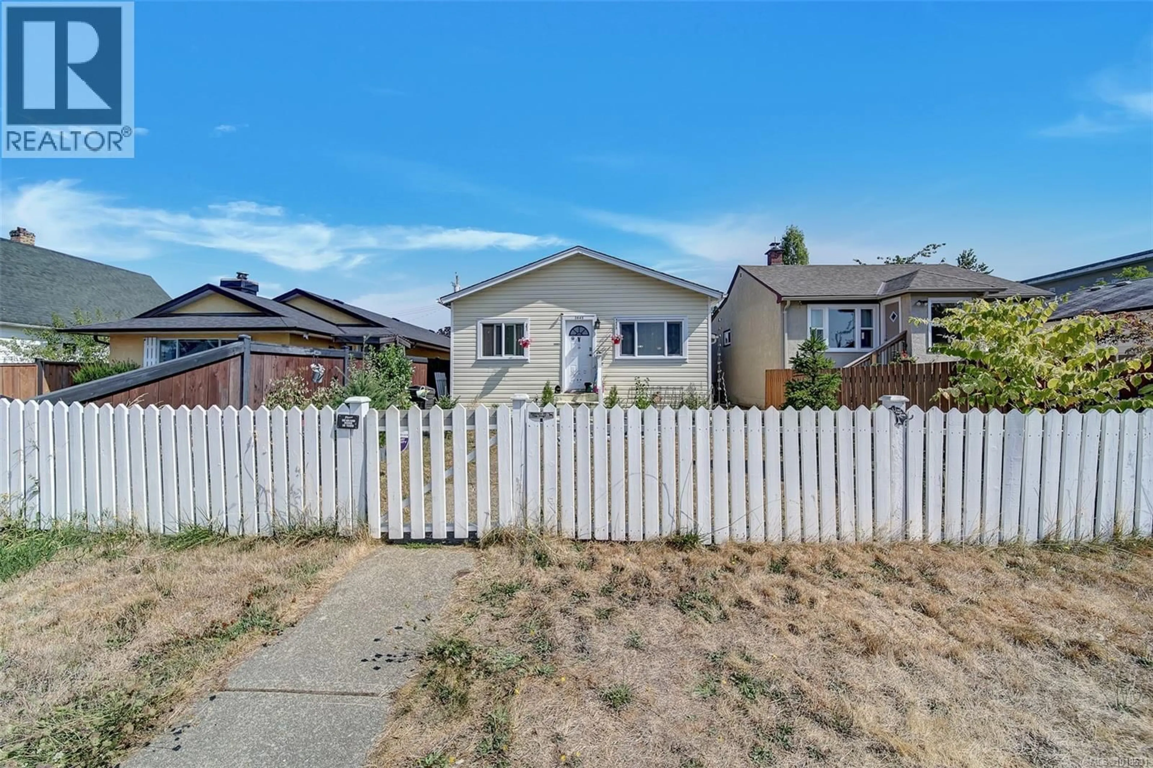 A pic from outside/outdoor area/front of a property/back of a property/a pic from drone, street for 3645 14TH AVENUE, Port Alberni British Columbia V9Y5B6