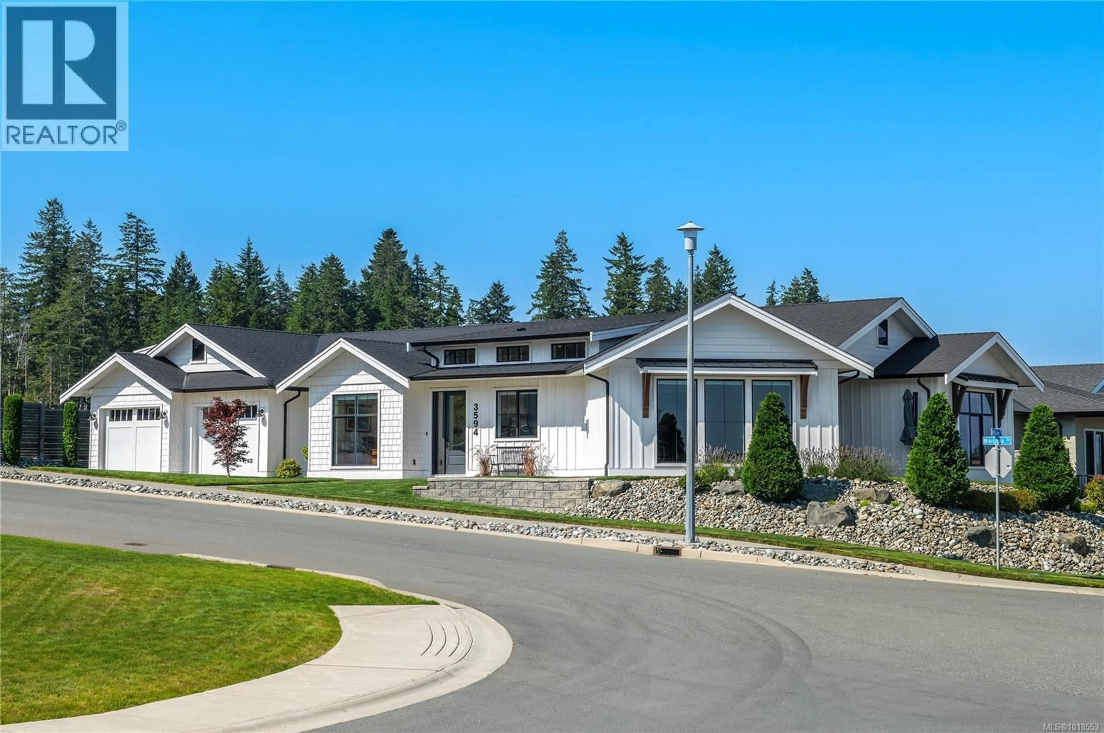 Home with vinyl exterior material, mountain view for 3594 SAGE PLACE, Campbell River British Columbia V9H0E8