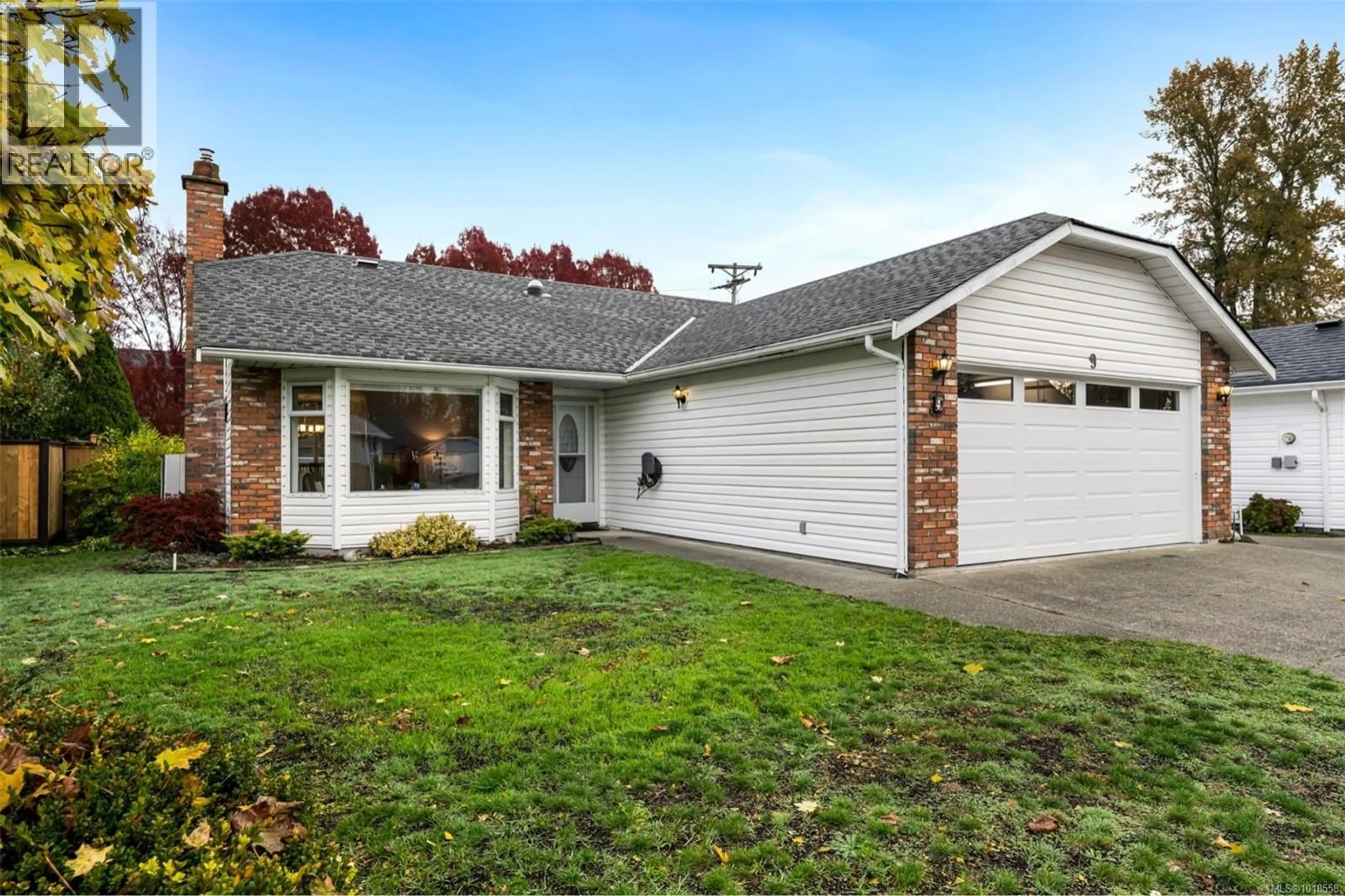 Home with vinyl exterior material, street for 111 MCKINSTRY ROAD, Duncan British Columbia V9L5E4