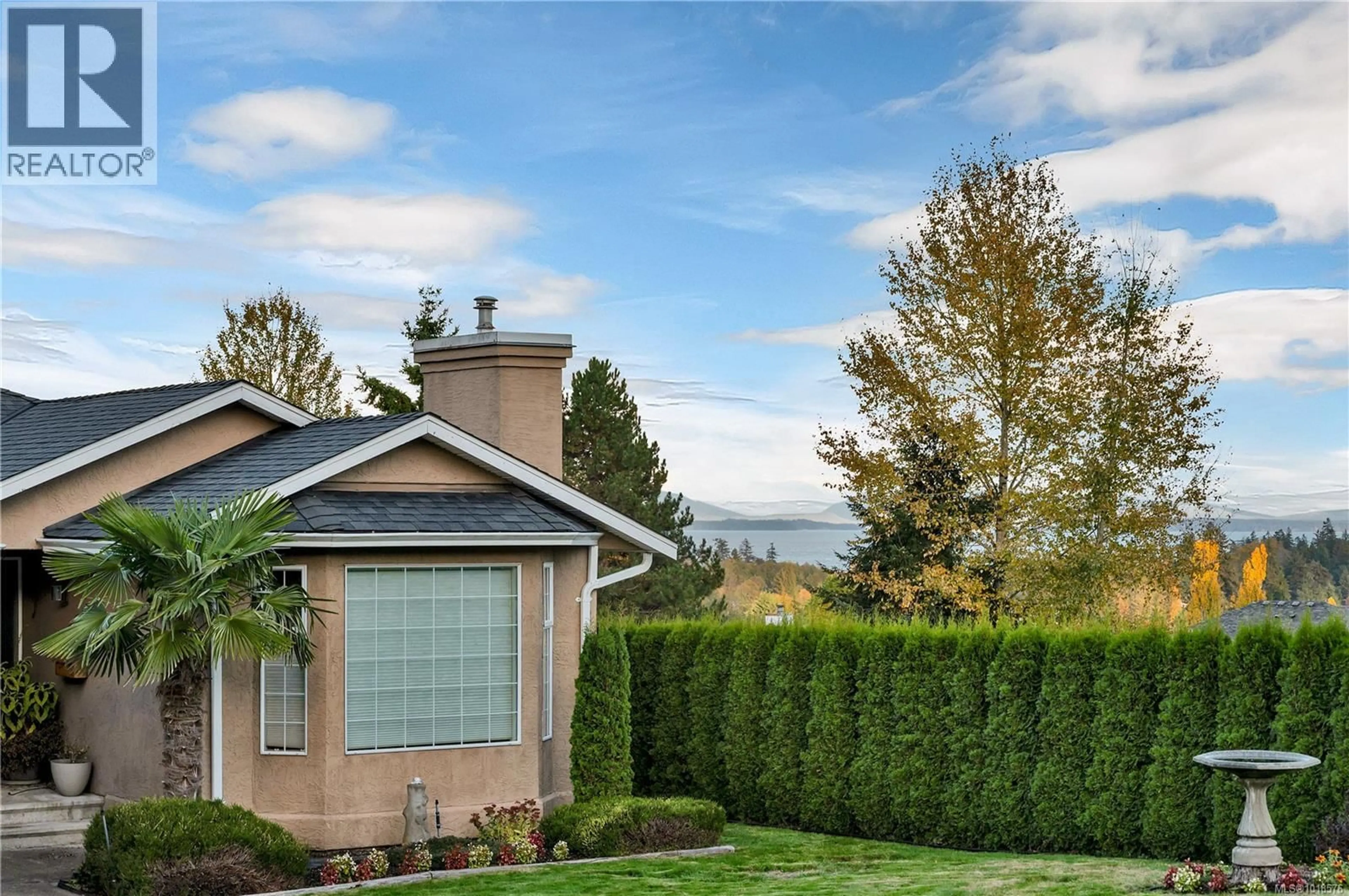 Home with vinyl exterior material, water/lake/river/ocean view for 756 BOWEN DRIVE, Campbell River British Columbia V9H1S2