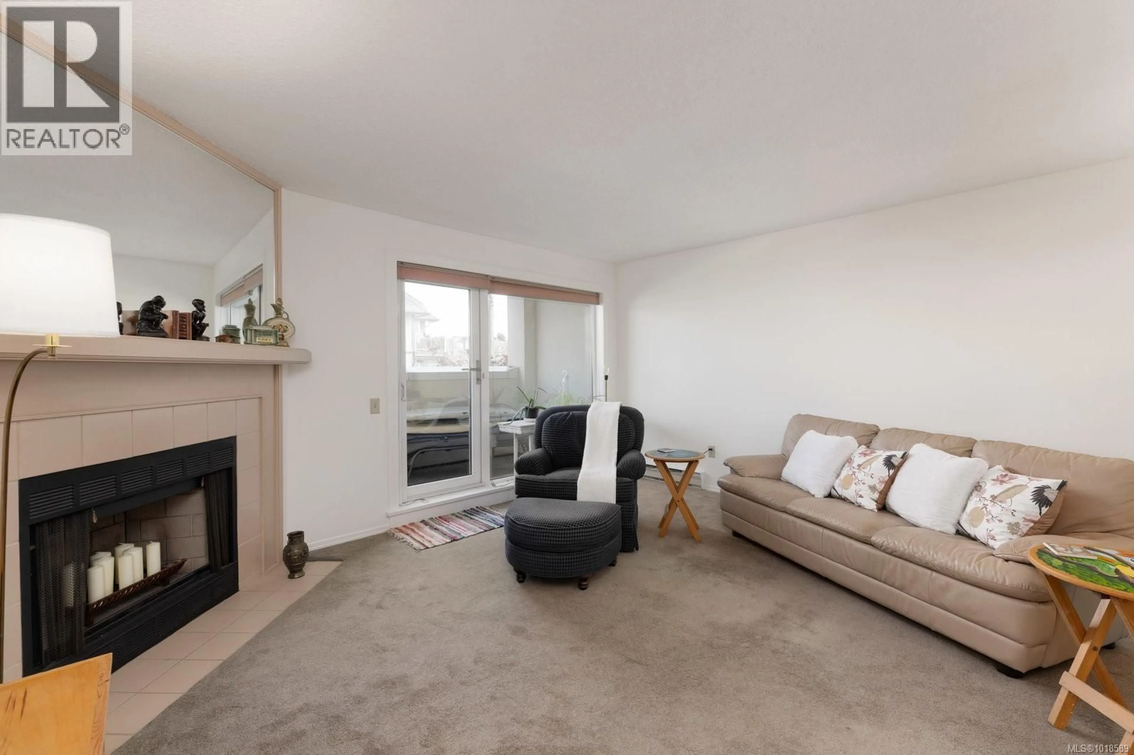 Living room with furniture, unknown for 204 - 2490 BEVAN AVENUE, Sidney British Columbia V8L5C6