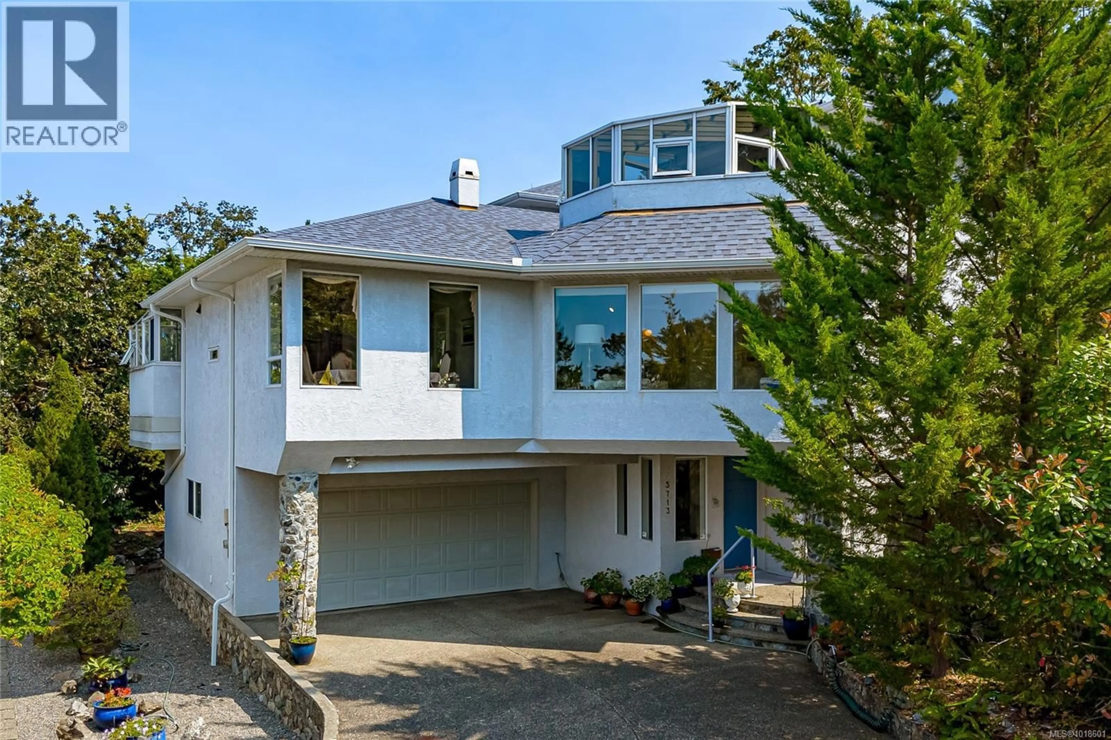 Home with vinyl exterior material, unknown for 3713 POINTER PLACE, Saanich British Columbia V8P5S3