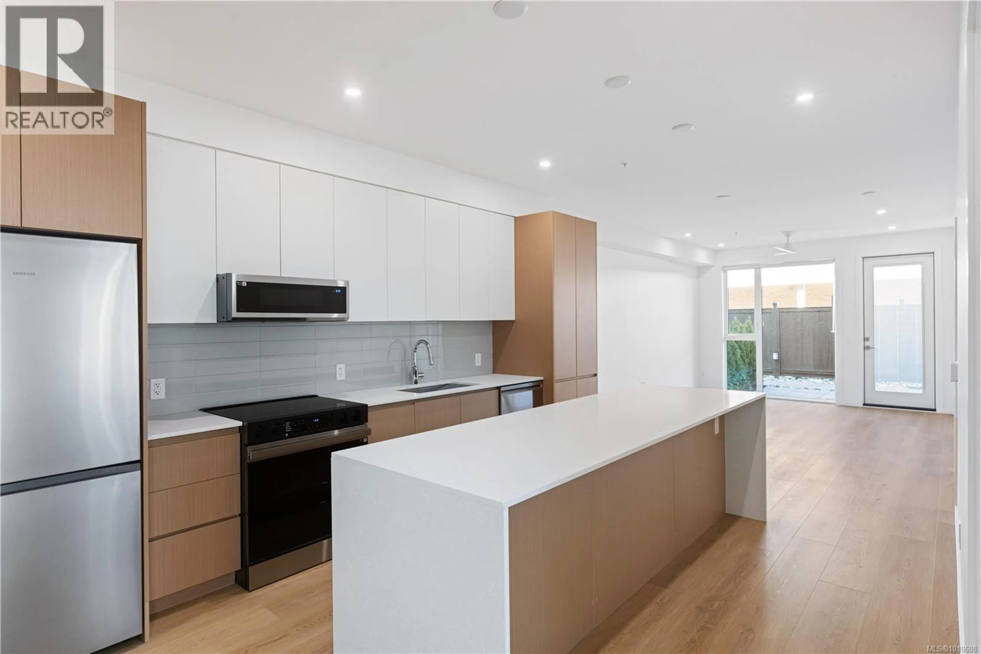 Open concept kitchen, unknown for 109 - 2374 OAKVILLE AVENUE, Sidney British Columbia V8L1V5