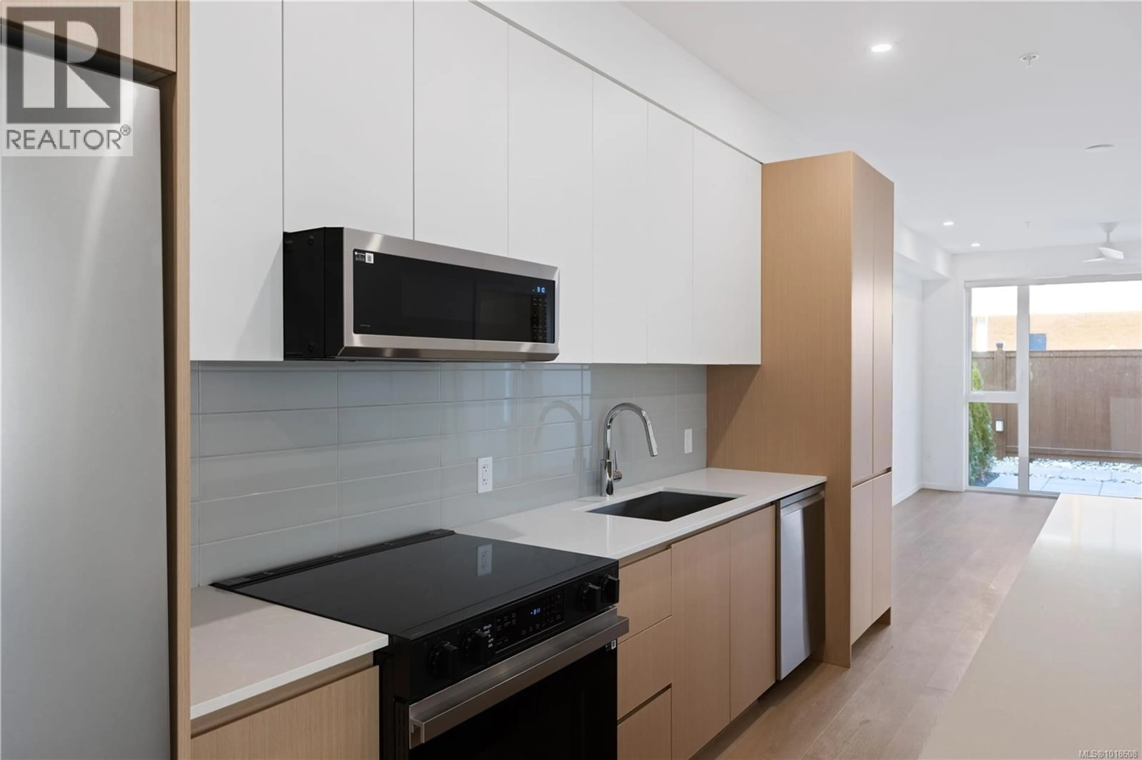 Standard kitchen, wood/laminate floor for 109 - 2374 OAKVILLE AVENUE, Sidney British Columbia V8L1V5