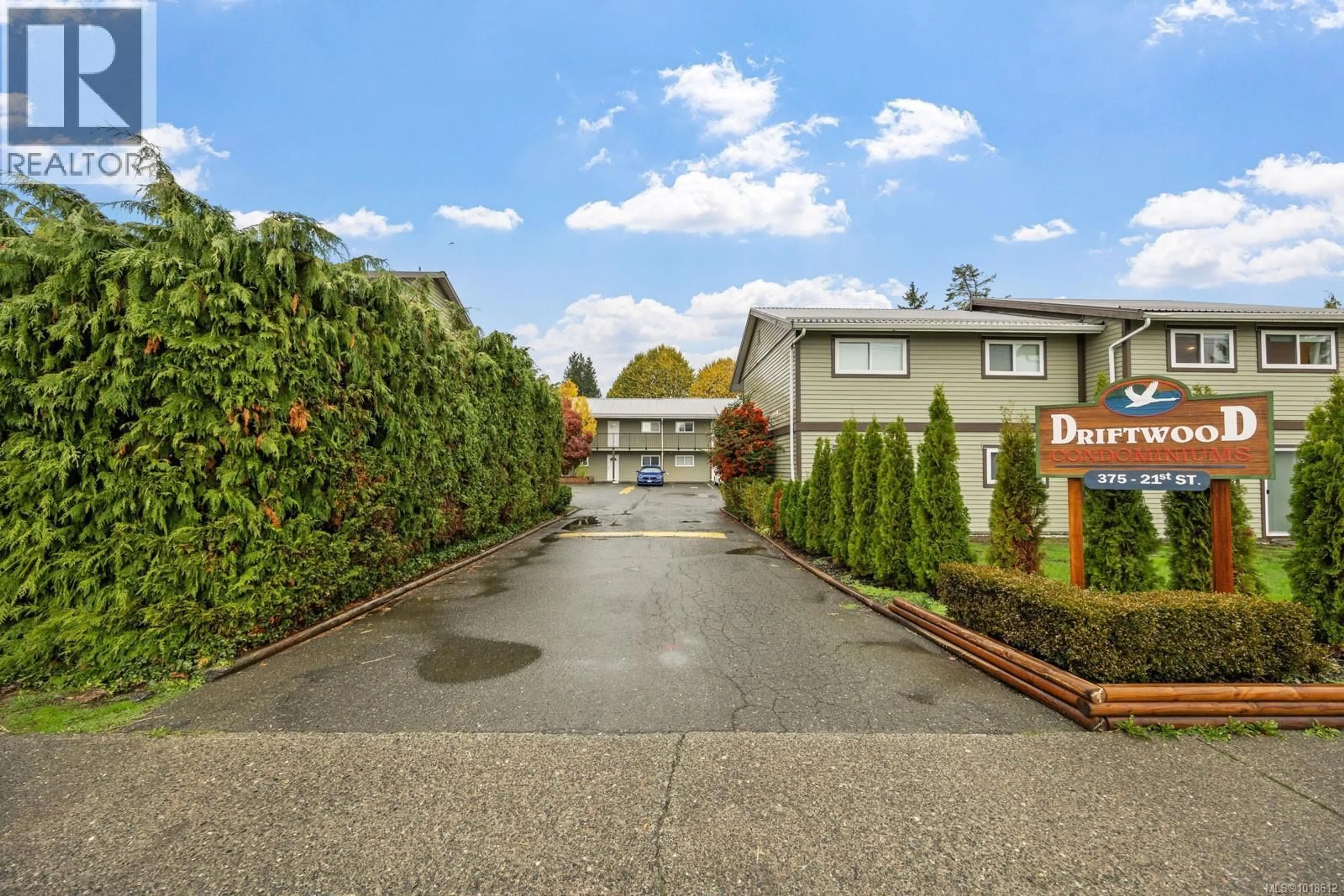 Patio, street for 6 - 375 21ST STREET, Courtenay British Columbia V9N2B6