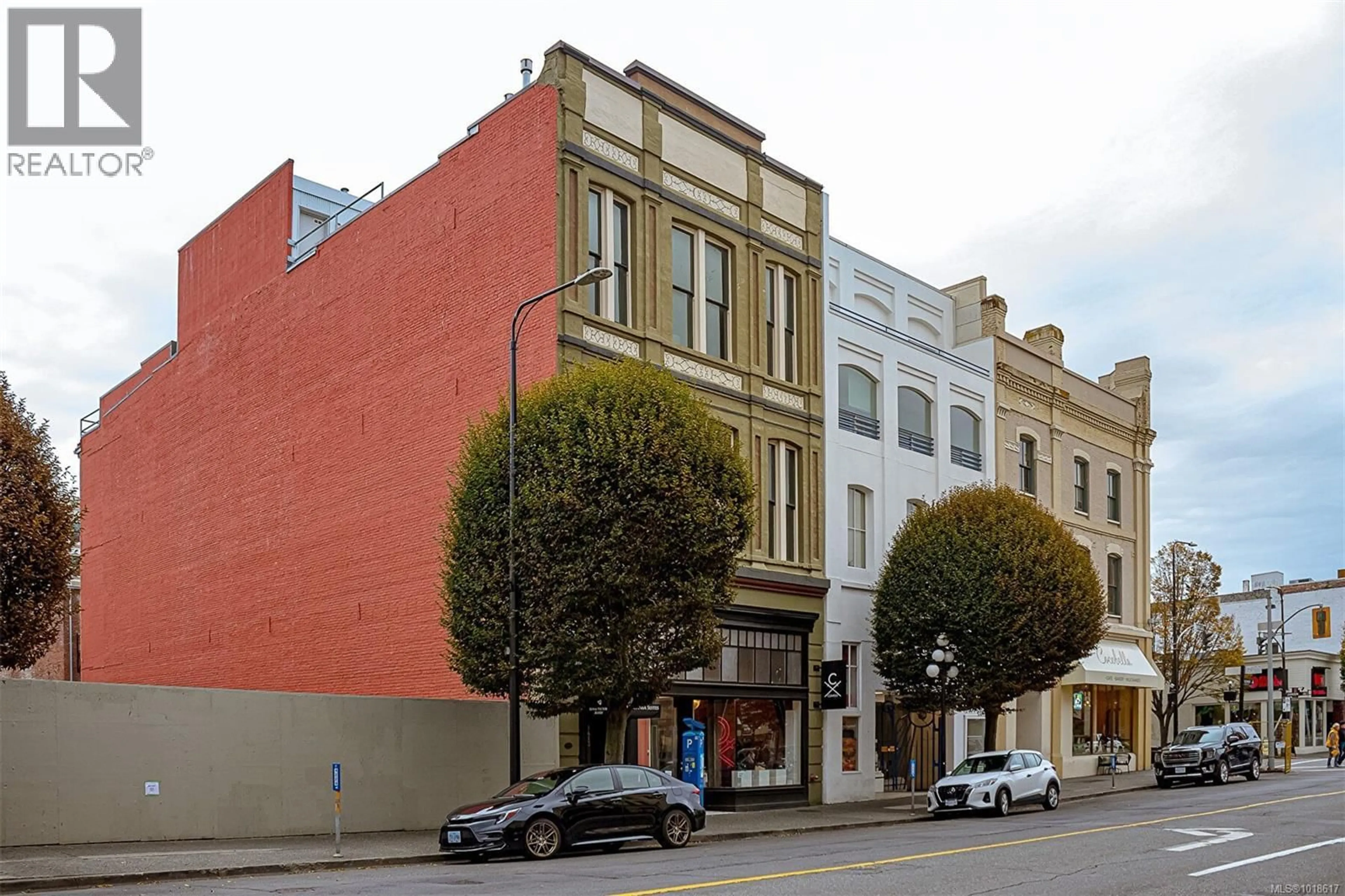 Unknown for 302 - 1407 GOVERNMENT STREET, Victoria British Columbia V8W1Z1