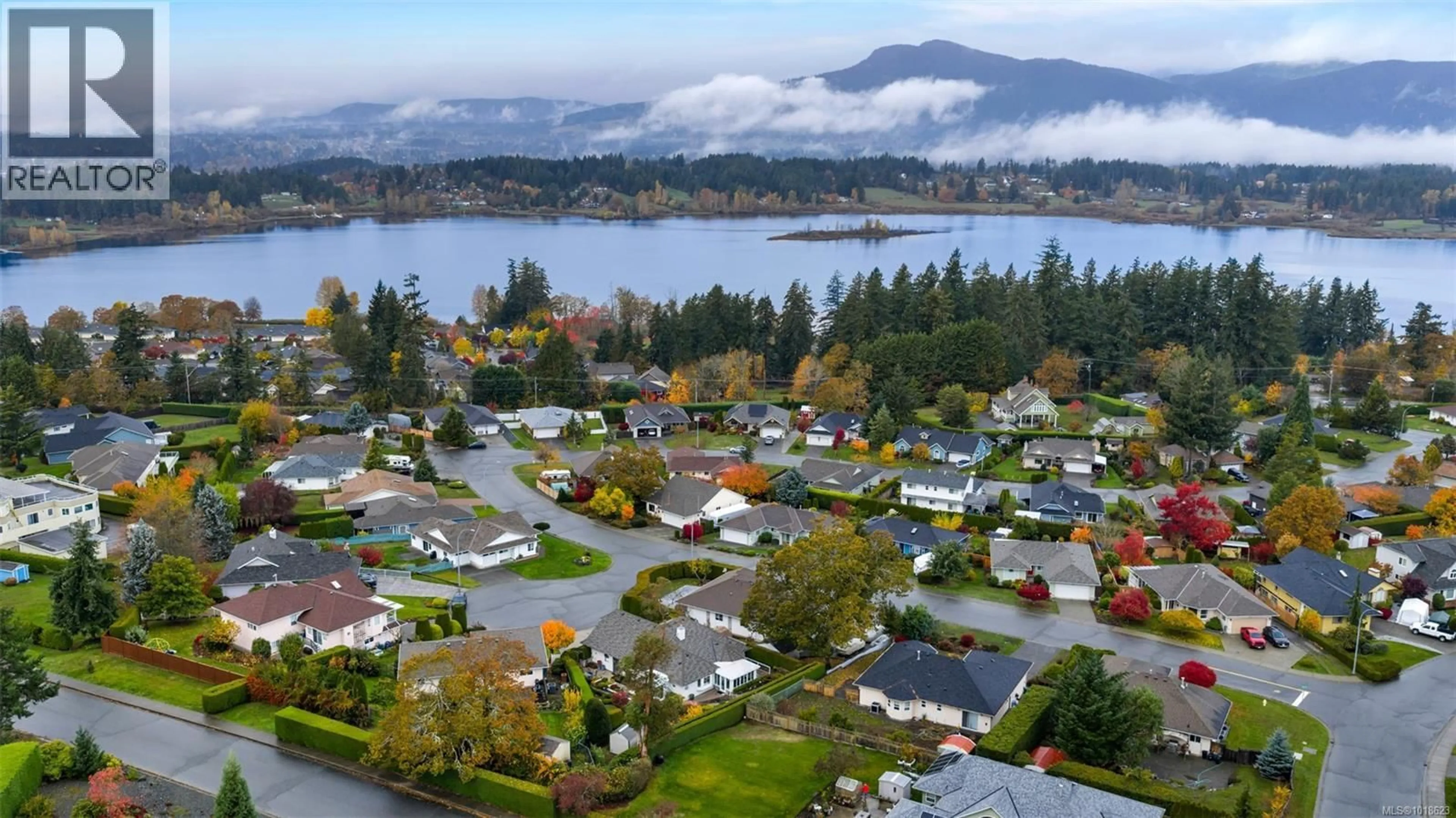 A pic from outside/outdoor area/front of a property/back of a property/a pic from drone, water/lake/river/ocean view for 6107 DENALI DRIVE, Duncan British Columbia V9L5N4