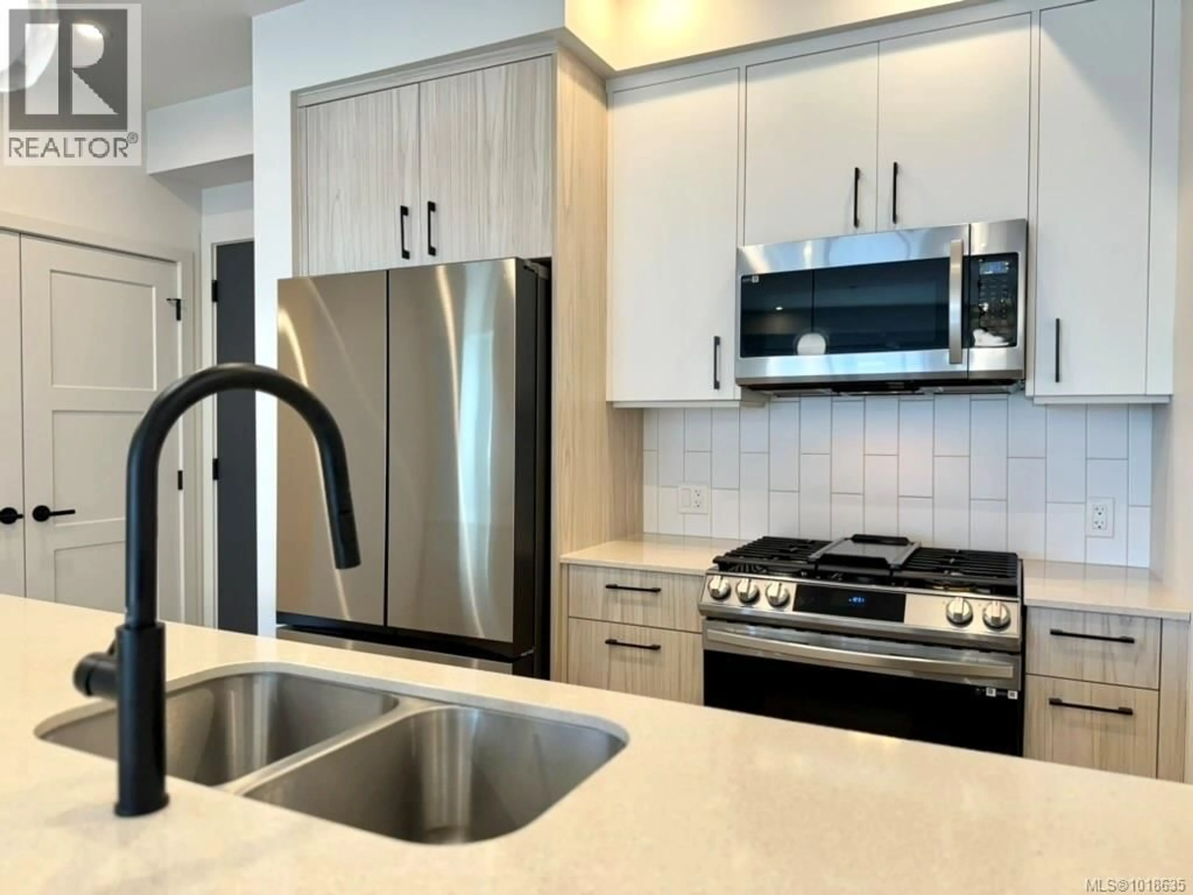 Unknown for 505 - 947 WHIRLAWAY CRESCENT, Langford British Columbia V9B6Z9