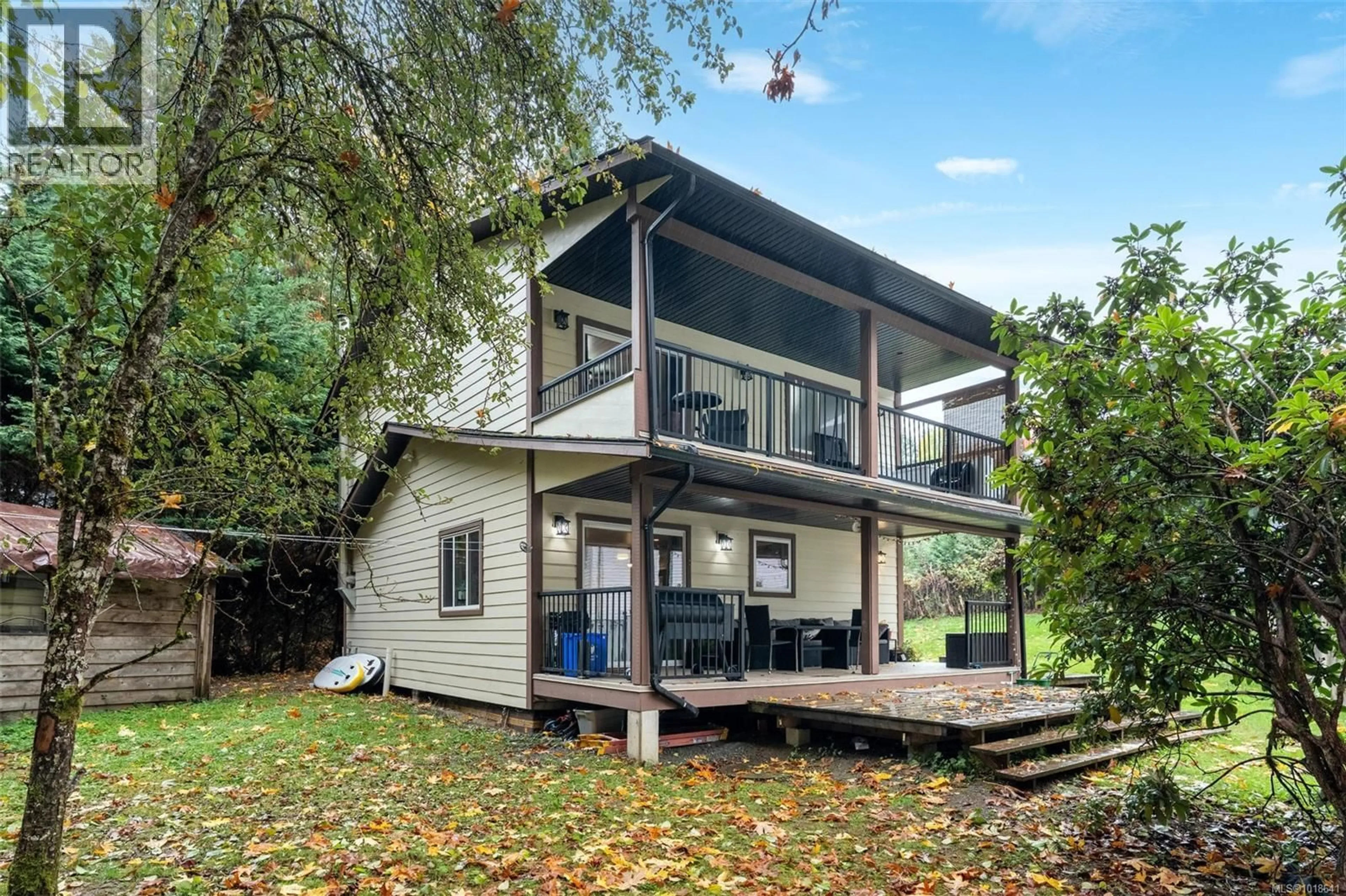 Home with vinyl exterior material, water/lake/river/ocean view for 50 PARK ROAD, Lake Cowichan British Columbia V0R2G0