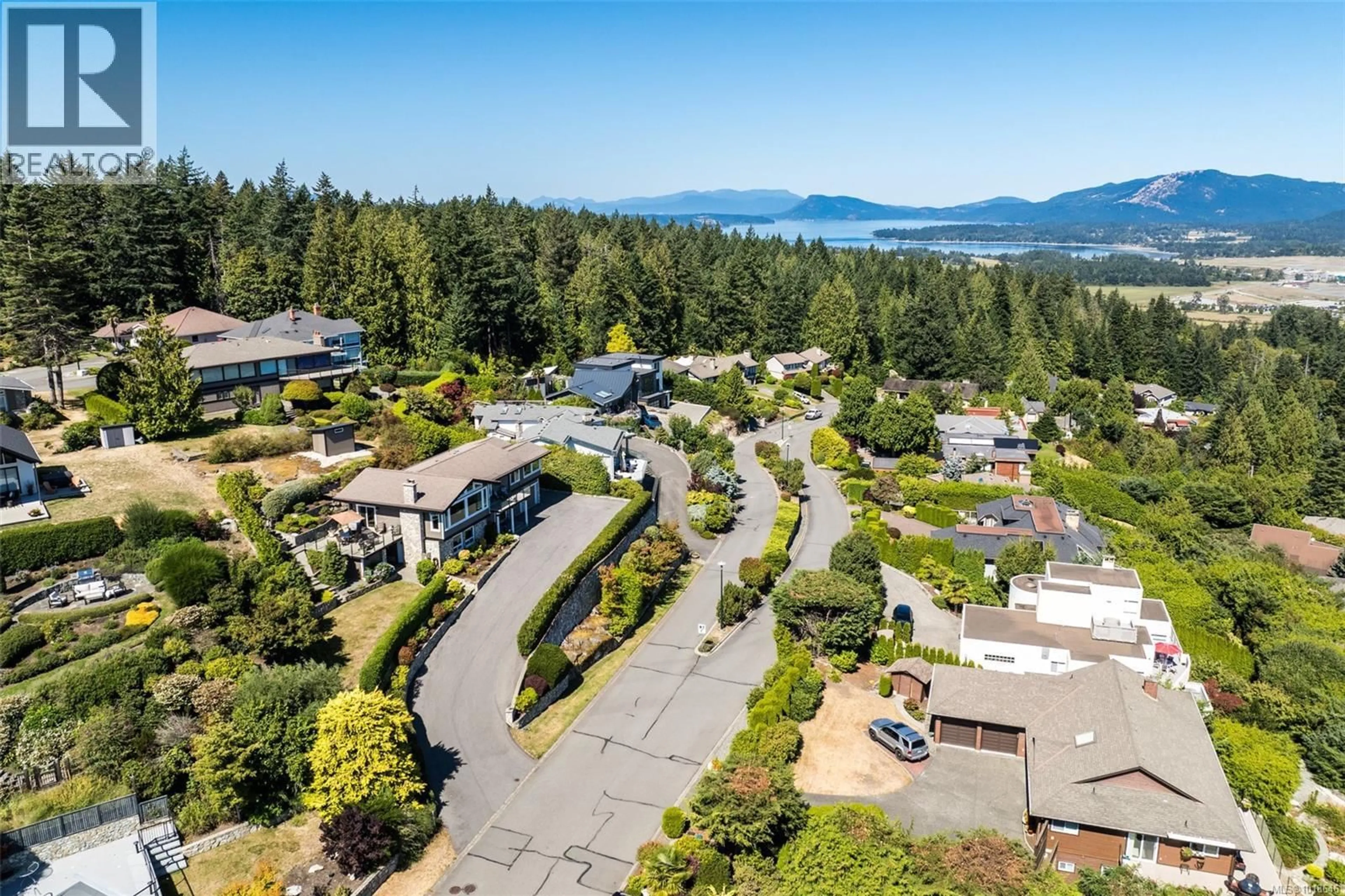 A pic from outside/outdoor area/front of a property/back of a property/a pic from drone, water/lake/river/ocean view for 8874 PARK PACIFIC TERRACE, North Saanich British Columbia V8L4S1