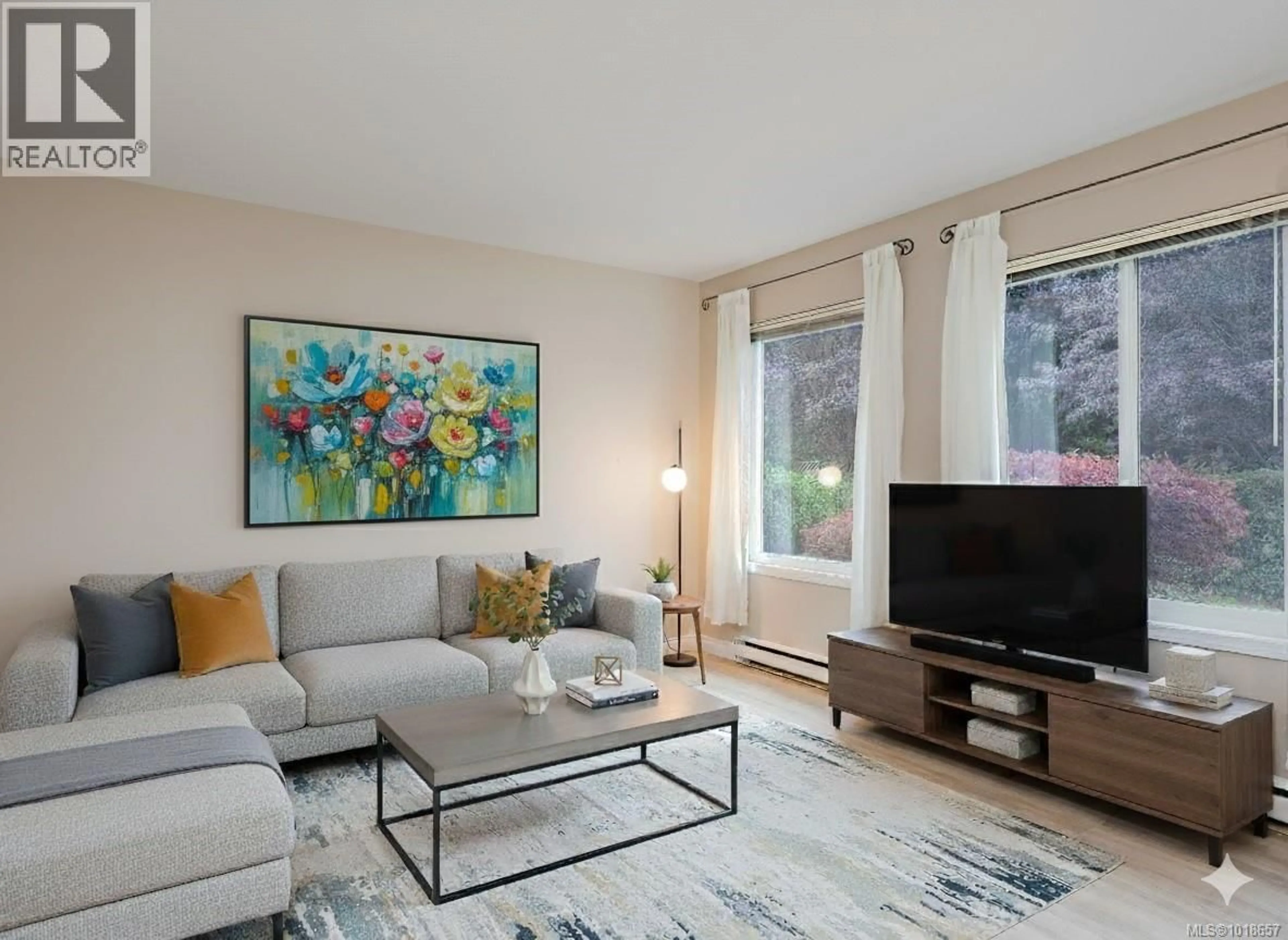 Living room with furniture, unknown for 9 - 1741 MCKENZIE AVENUE, Saanich British Columbia V8N1A6