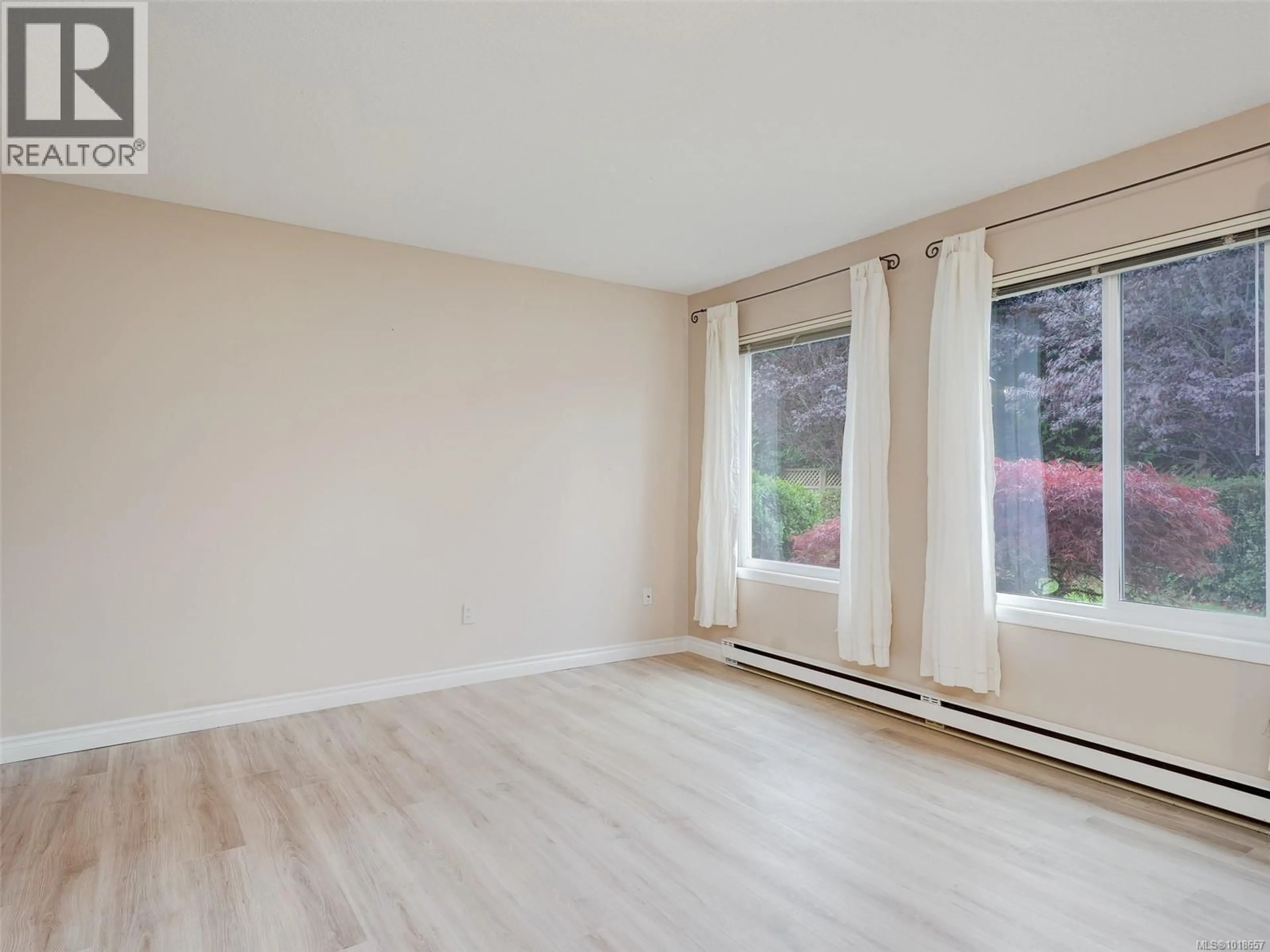 A pic of a room for 9 - 1741 MCKENZIE AVENUE, Saanich British Columbia V8N1A6