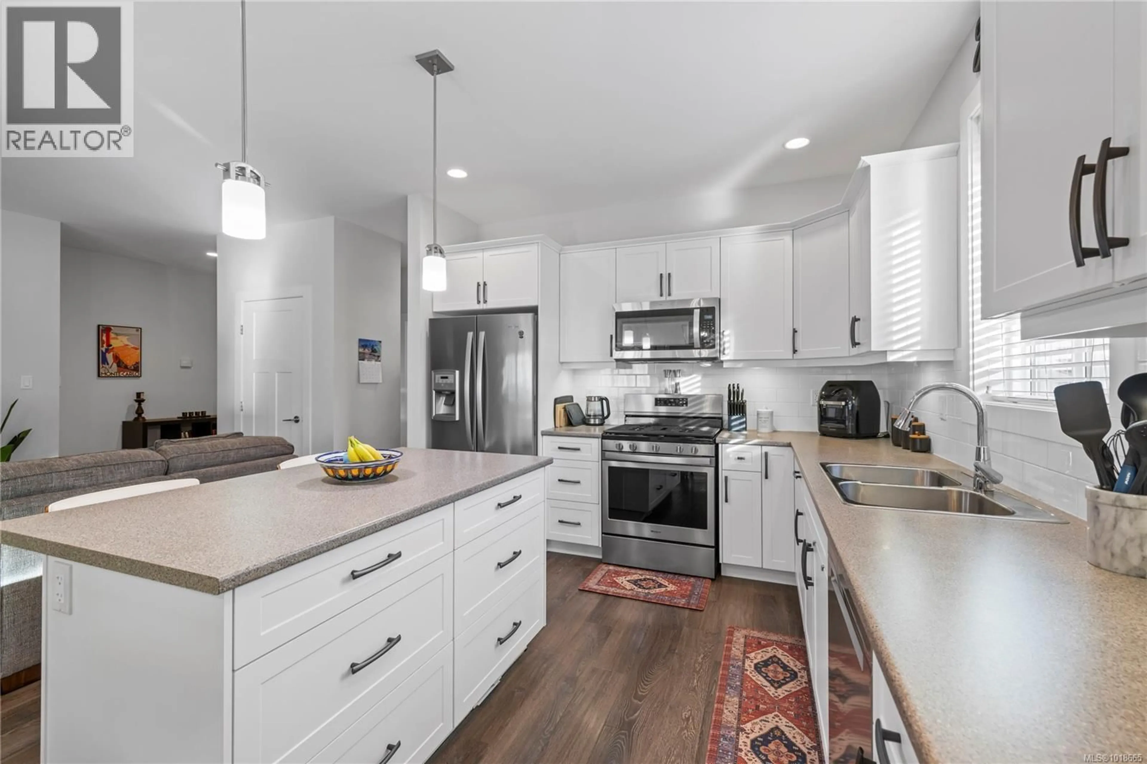 Open concept kitchen, ceramic/tile floor for 30 - 9650 ASKEW CREEK DRIVE, Chemainus British Columbia V0R1K3