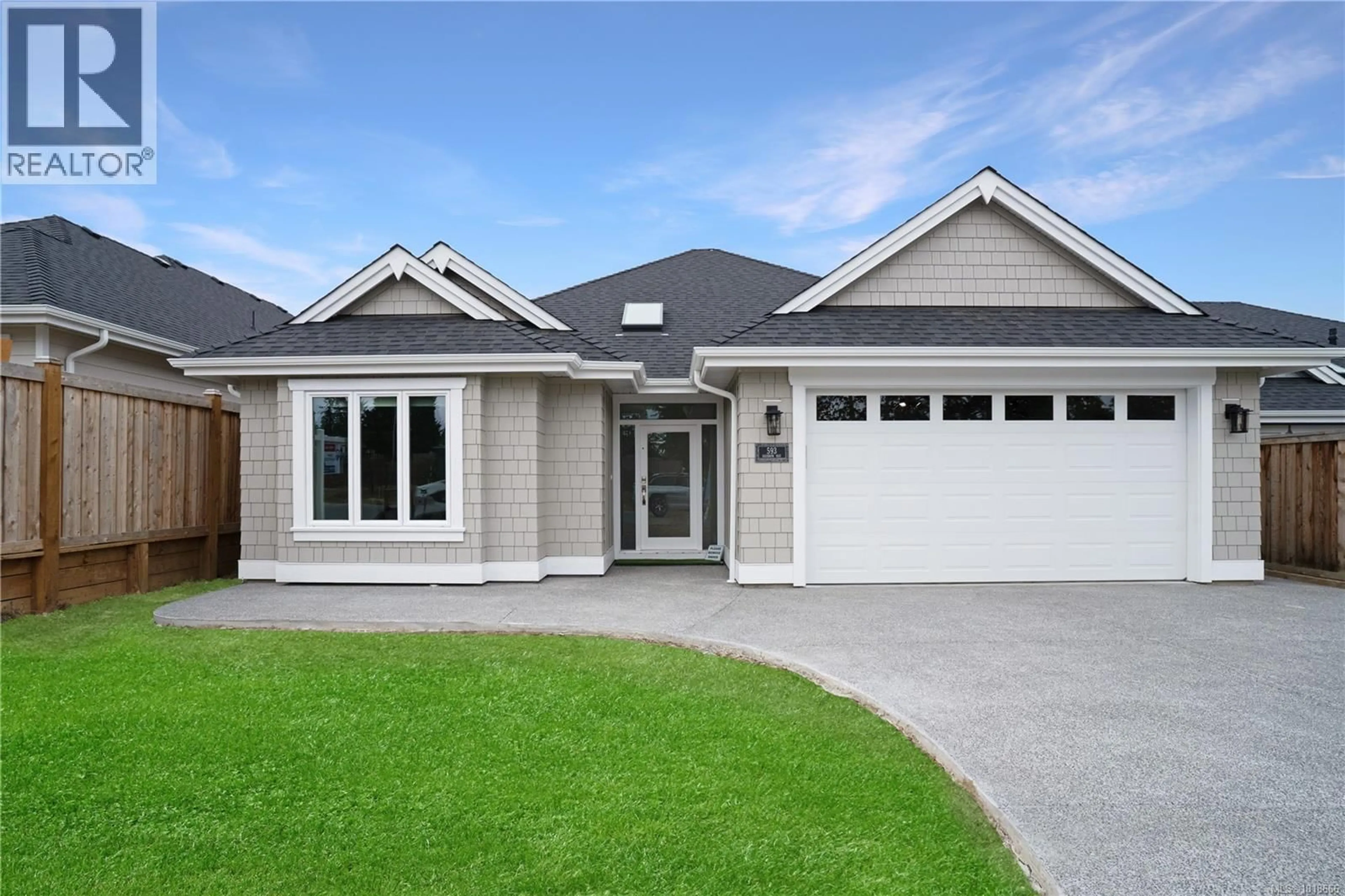 Home with vinyl exterior material, street for 612 RAINBOW WAY, Parksville British Columbia V9P1H3