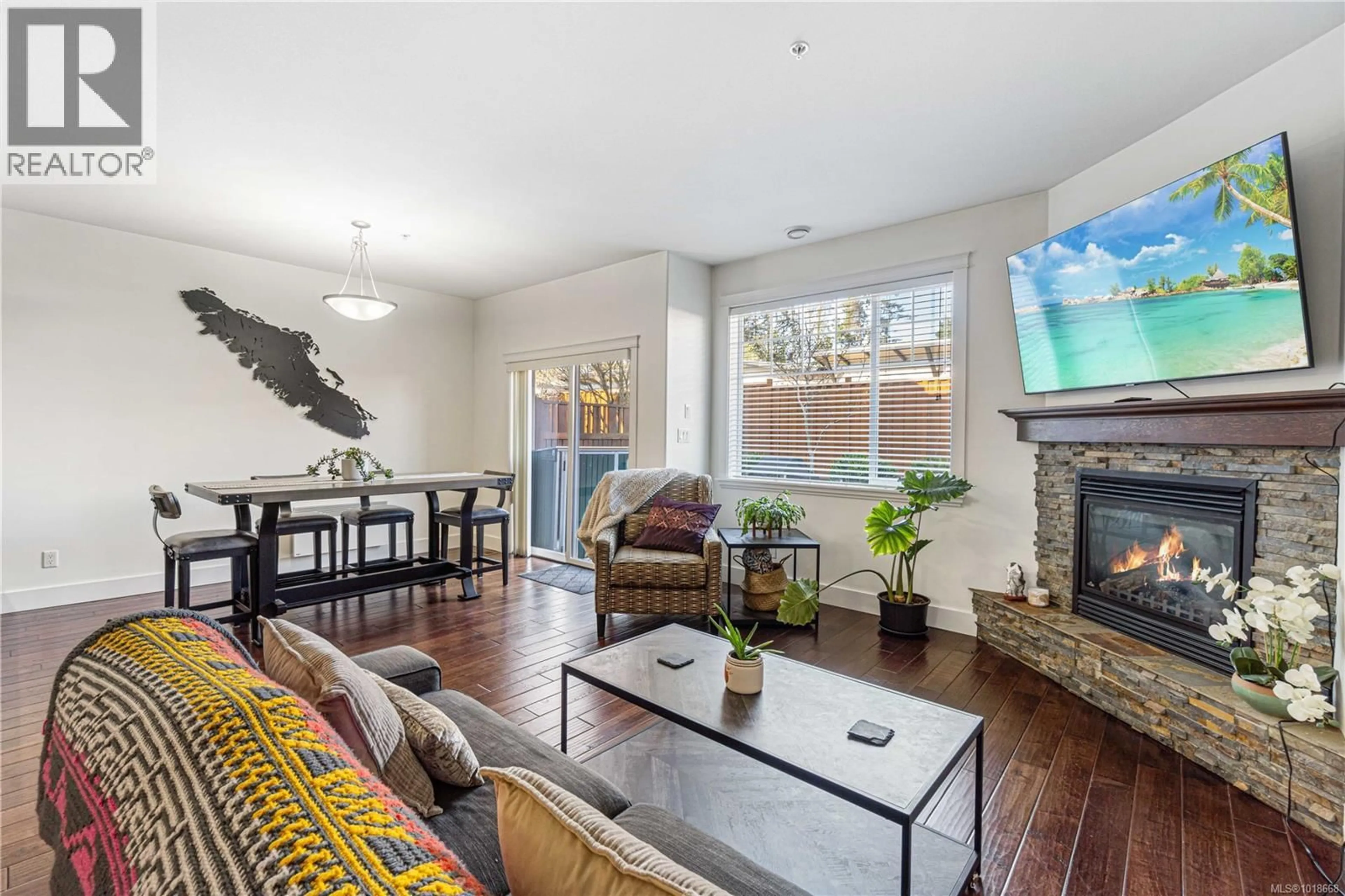 Living room with furniture, unknown for 12 - 344 HIRST AVENUE, Parksville British Columbia V9P1K4