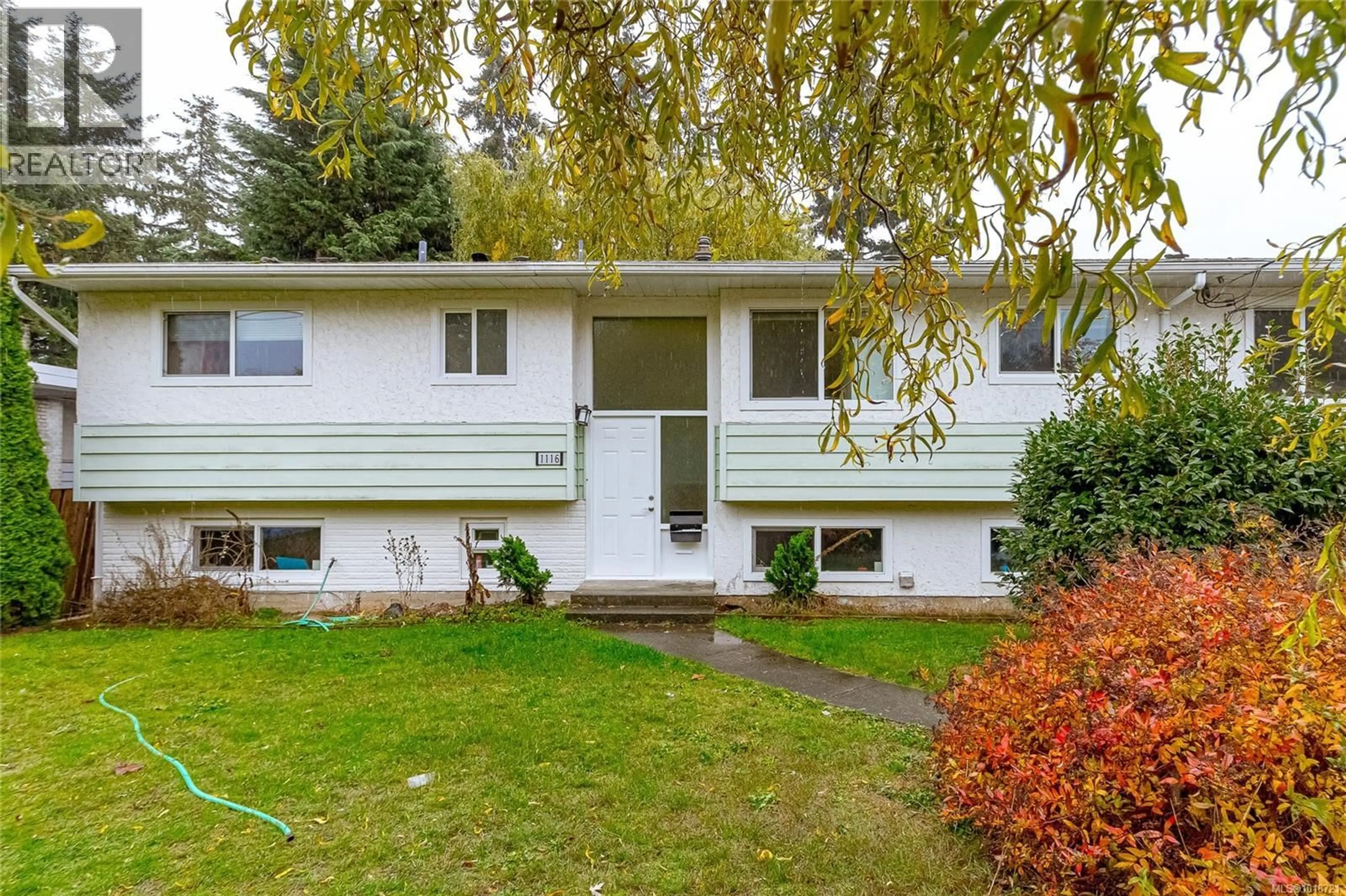 Home with vinyl exterior material, street for 1116 THUNDERBIRD DRIVE, Nanaimo British Columbia V9S2P2