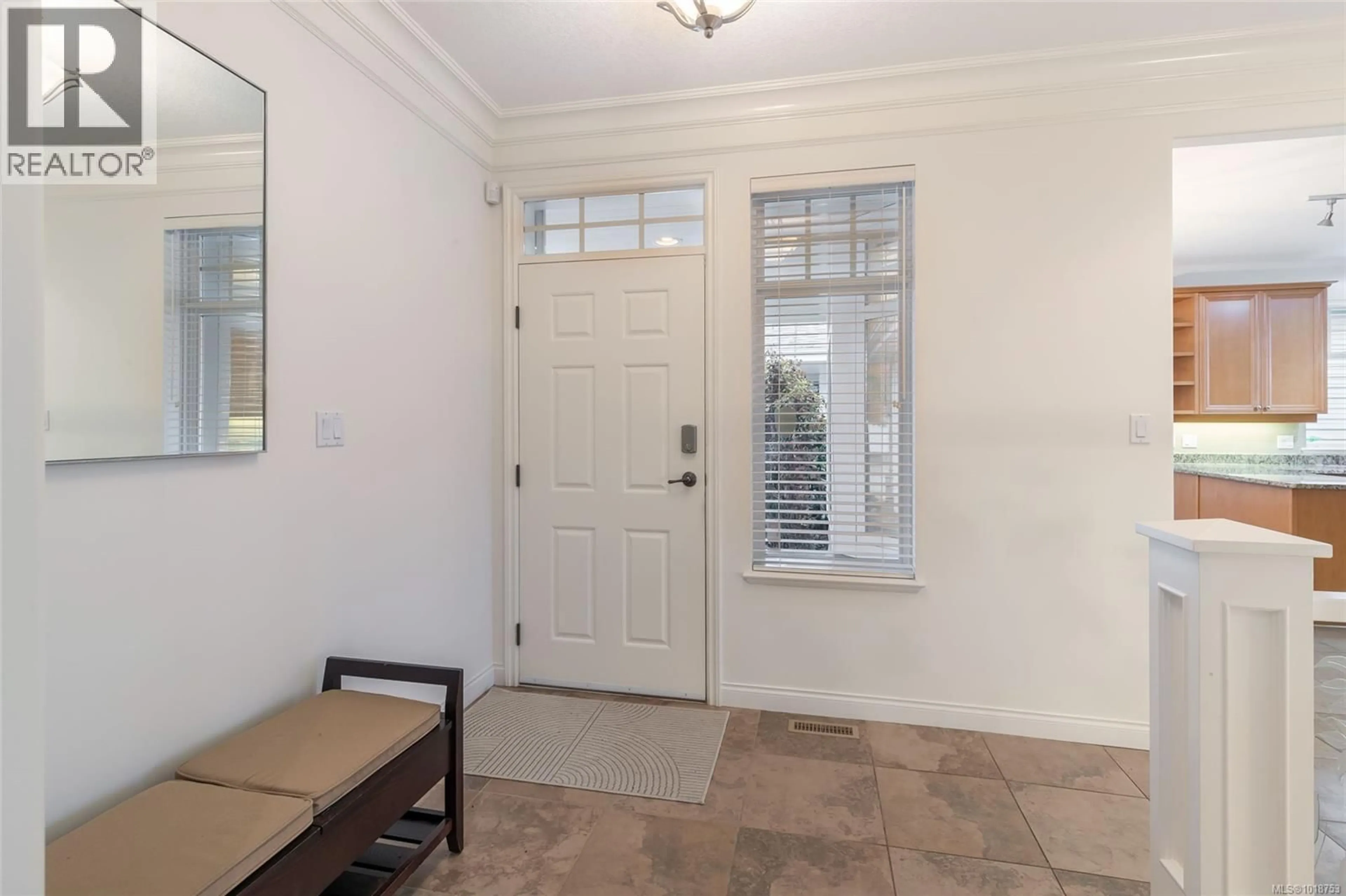 Indoor entryway for 1397 GABRIOLA DRIVE, Parksville British Columbia V9P2Y5