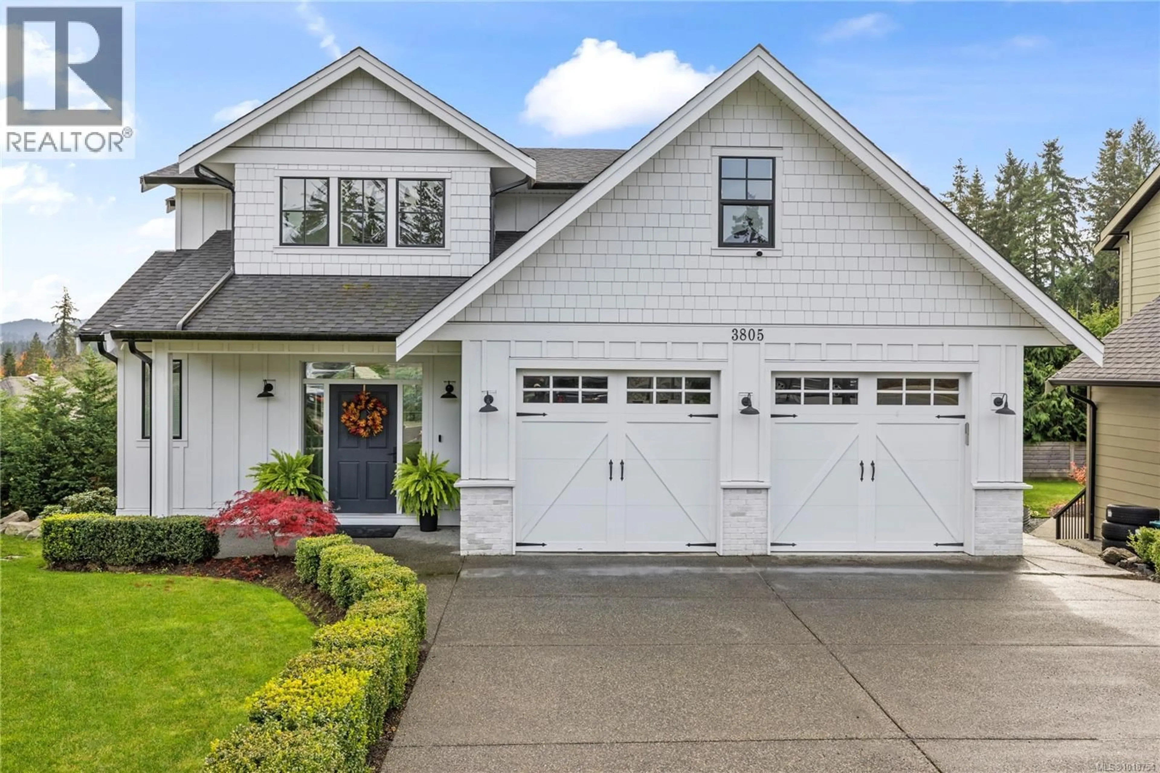 Home with vinyl exterior material, street for 3805 MARJORIE WAY, Nanaimo British Columbia V9T0K3