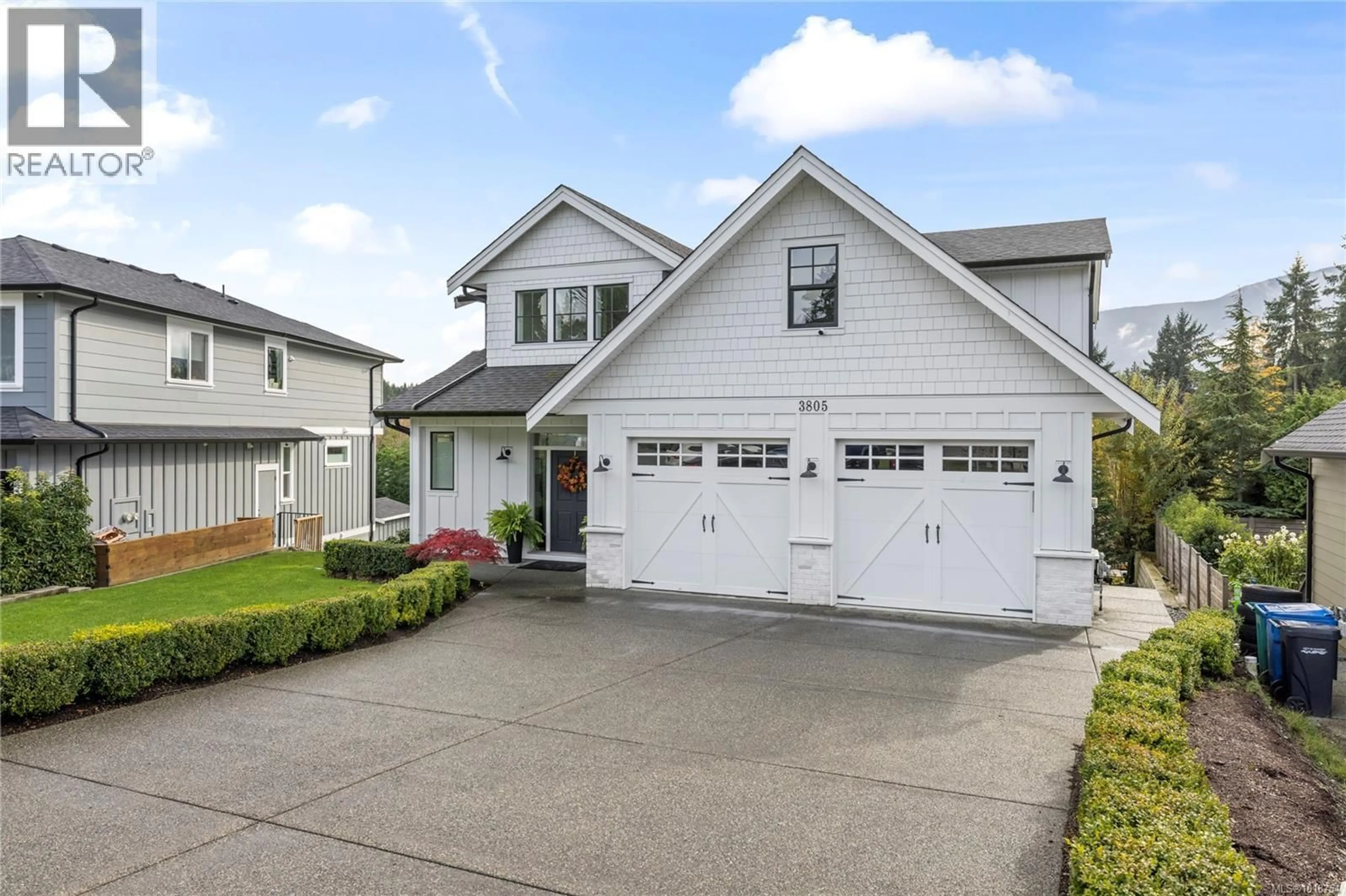 Home with vinyl exterior material, street for 3805 MARJORIE WAY, Nanaimo British Columbia V9T0K3