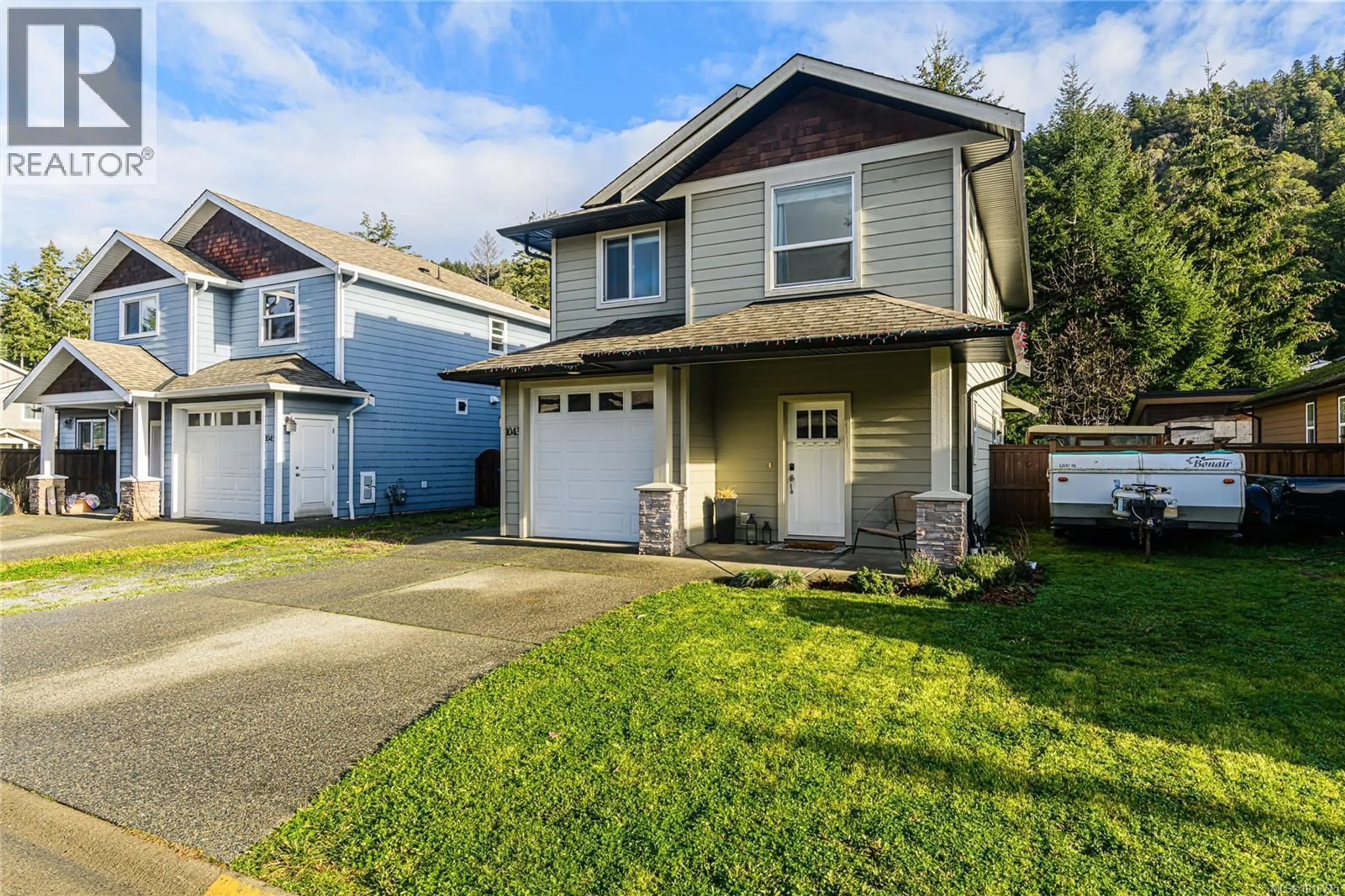 Home with vinyl exterior material, street for 1043 SKYLAR CIRCLE, Shawnigan Lake British Columbia V0R2W3