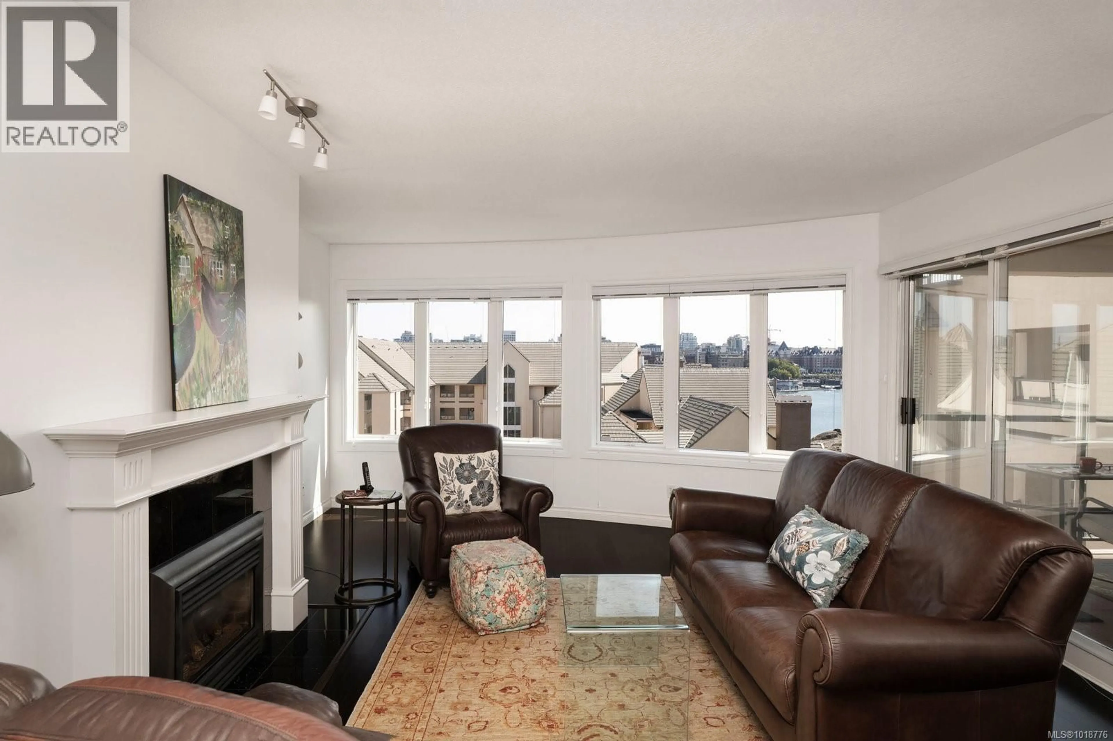 Living room with furniture, unknown for 618 - 50 SONGHEES ROAD, Victoria British Columbia V9A7J4