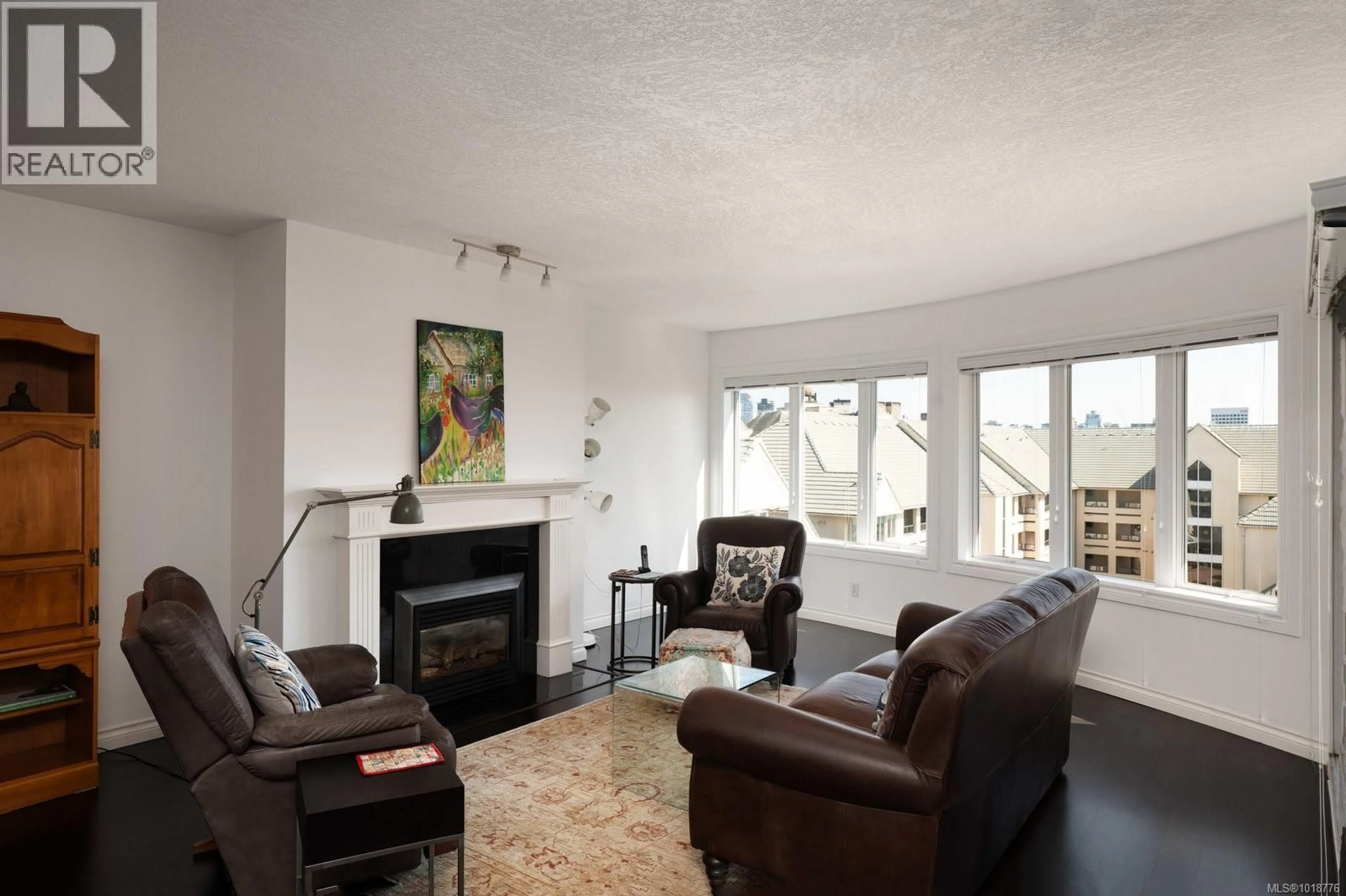 Living room with furniture, unknown for 618 - 50 SONGHEES ROAD, Victoria British Columbia V9A7J4