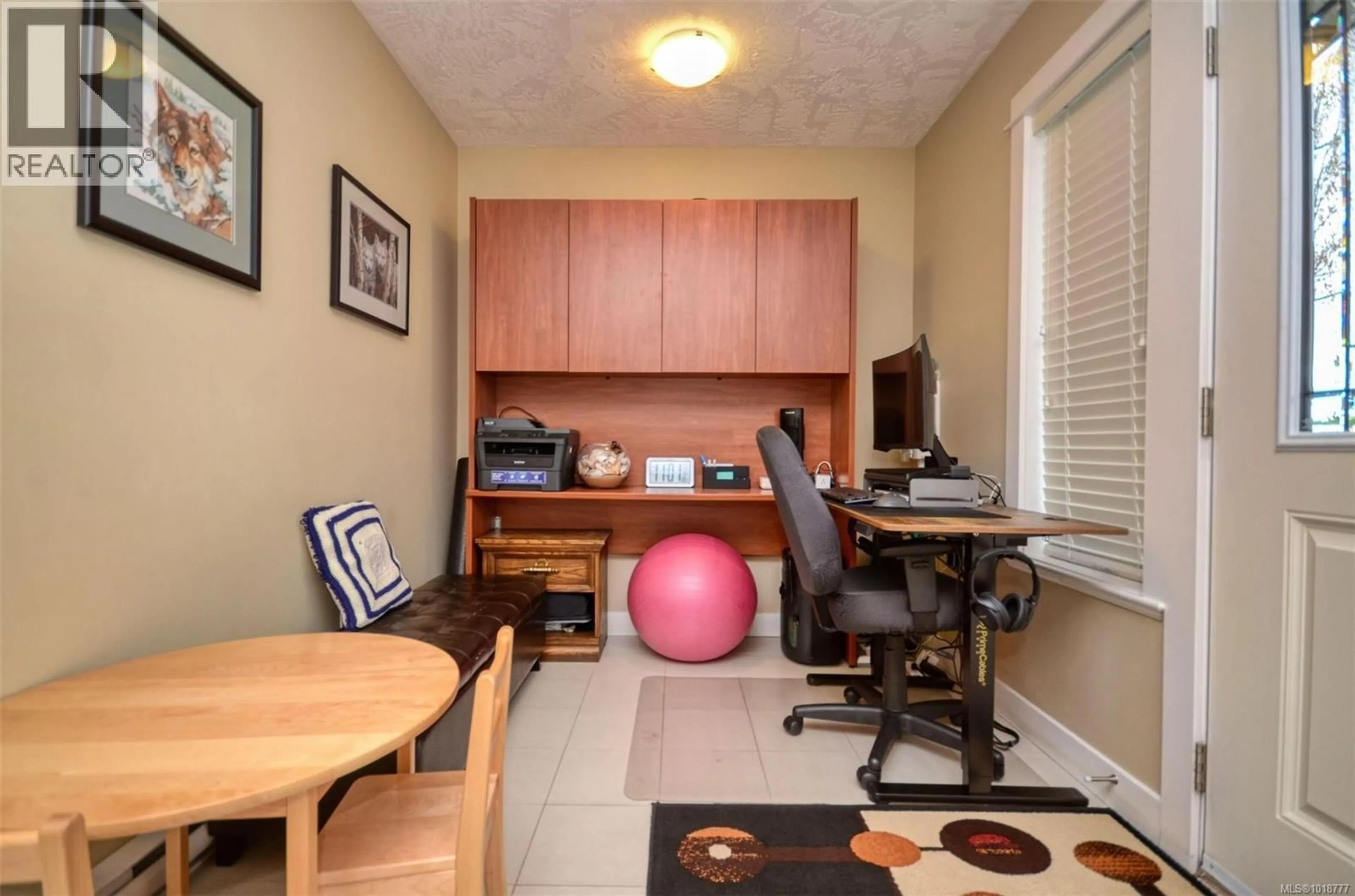 A pic of a room for 992 DUNFORD AVENUE, Langford British Columbia V9B2S3