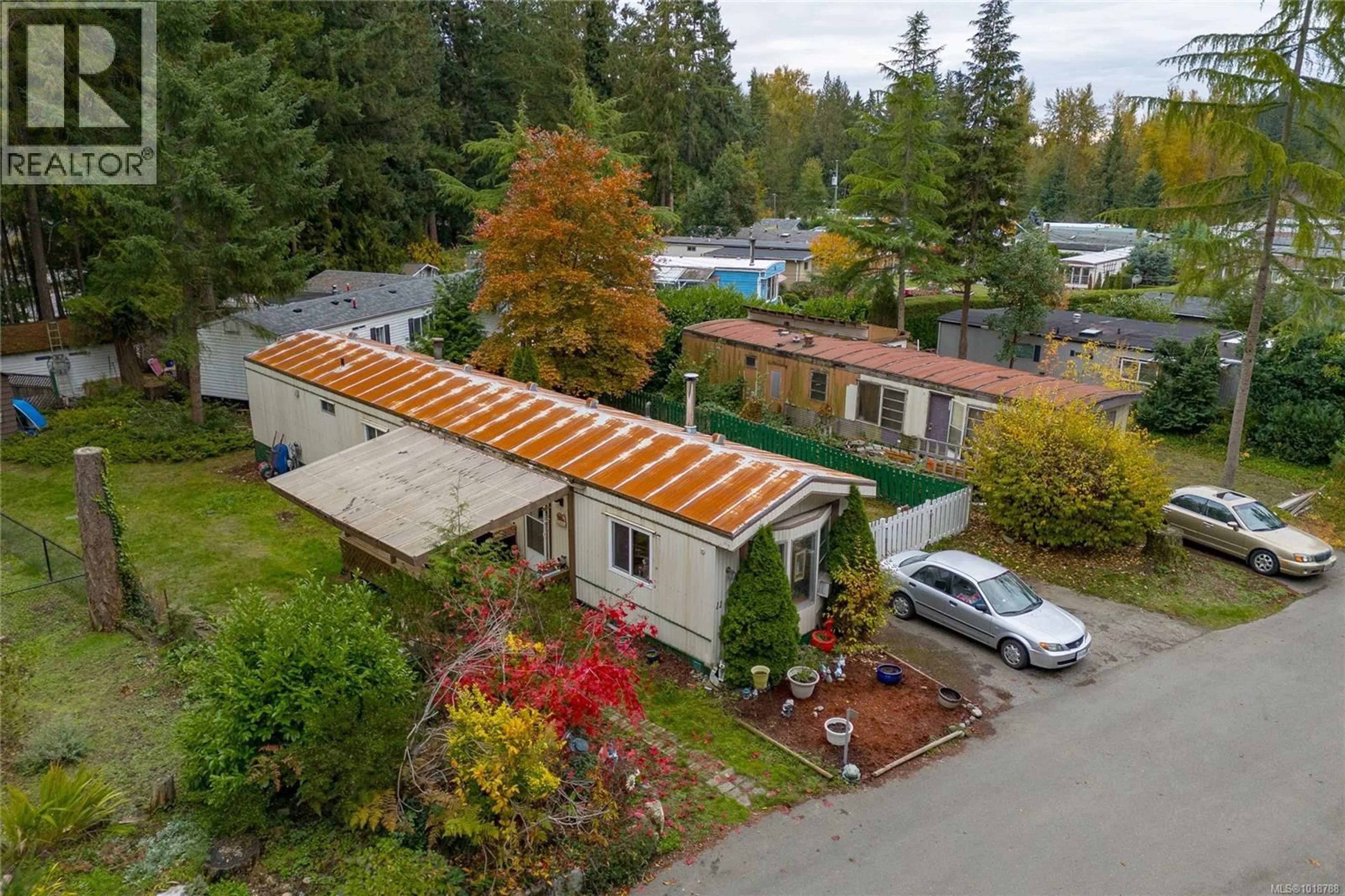 A pic from outside/outdoor area/front of a property/back of a property/a pic from drone, unknown for 11 - 3640 TRANS CANADA HIGHWAY, Cobble Hill British Columbia V8H0A2