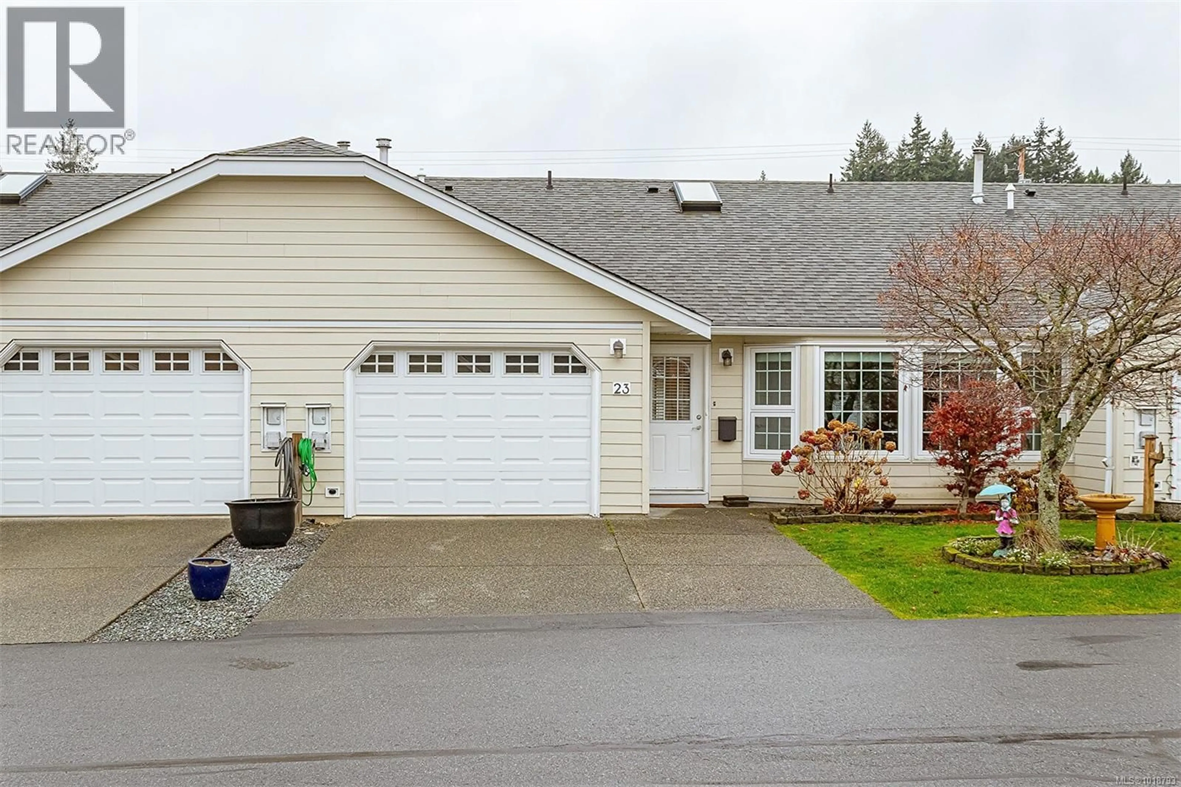 Home with vinyl exterior material, street for 23 - 815 DUNSMUIR CRESCENT, Ladysmith British Columbia V9G1R8