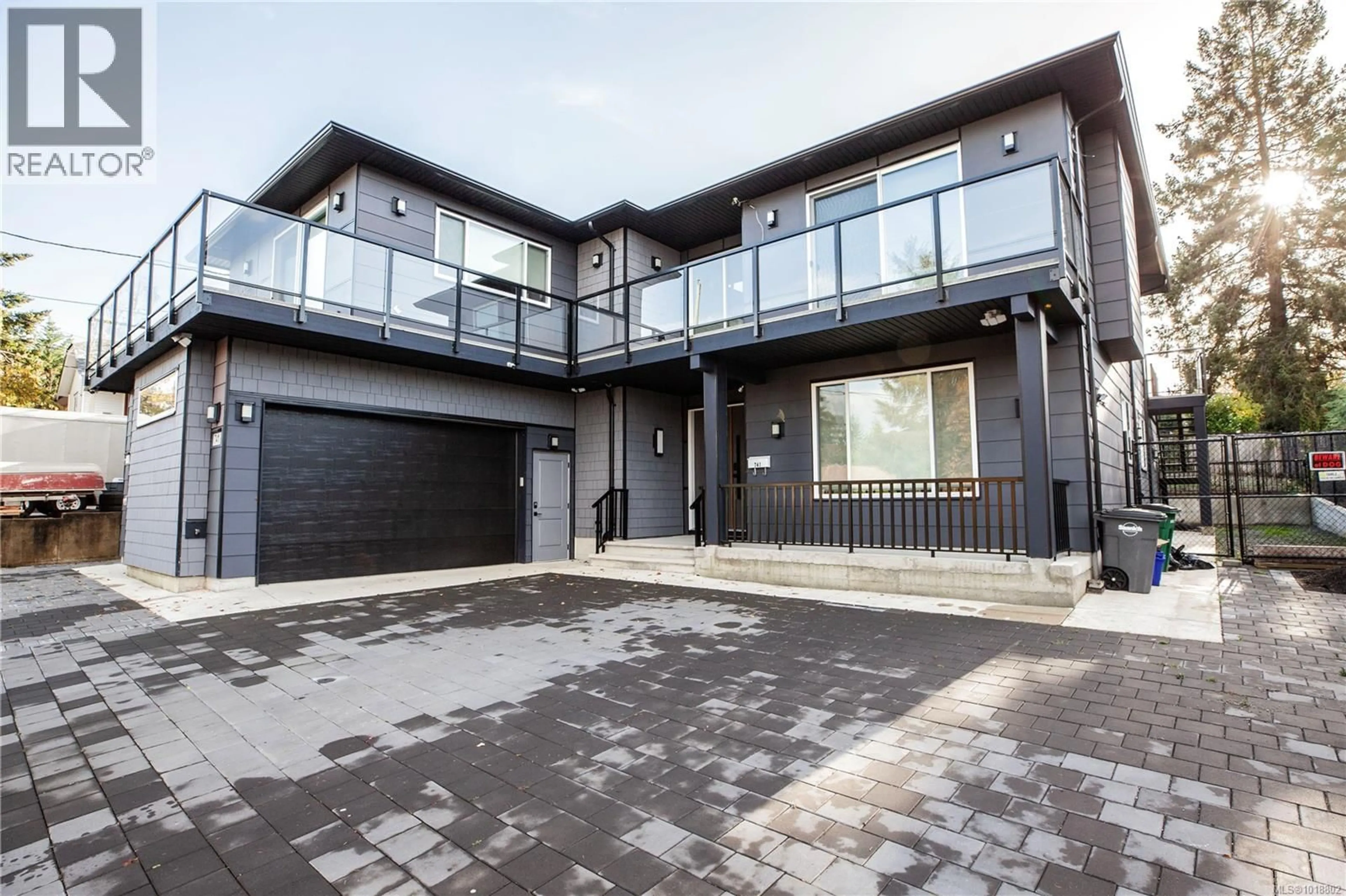 Unknown for 741 SNOWDROP AVENUE, Saanich British Columbia V8Z2N3