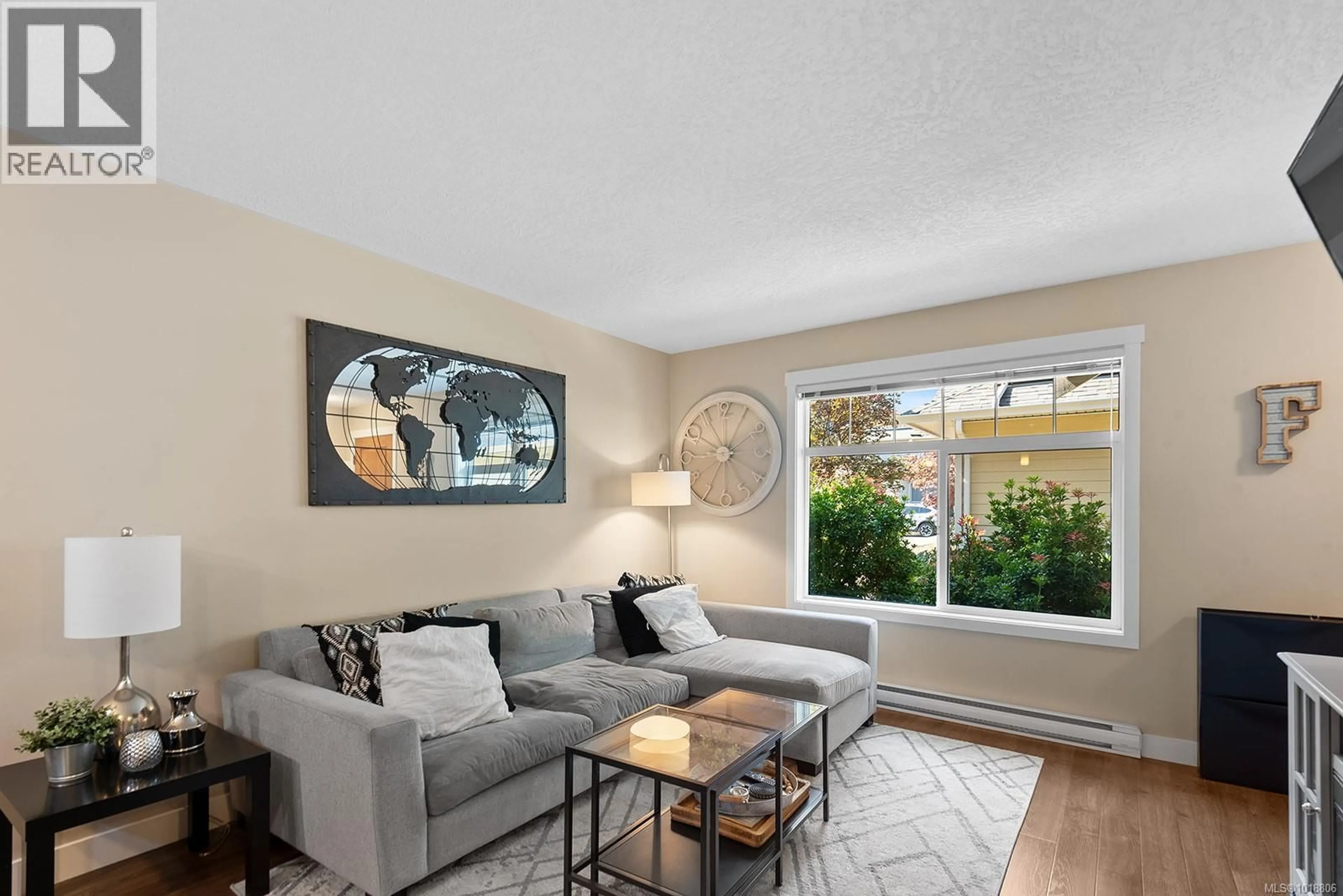 Living room with furniture, unknown for 22 - 3050 SHERMAN ROAD, Duncan British Columbia V9L0E4