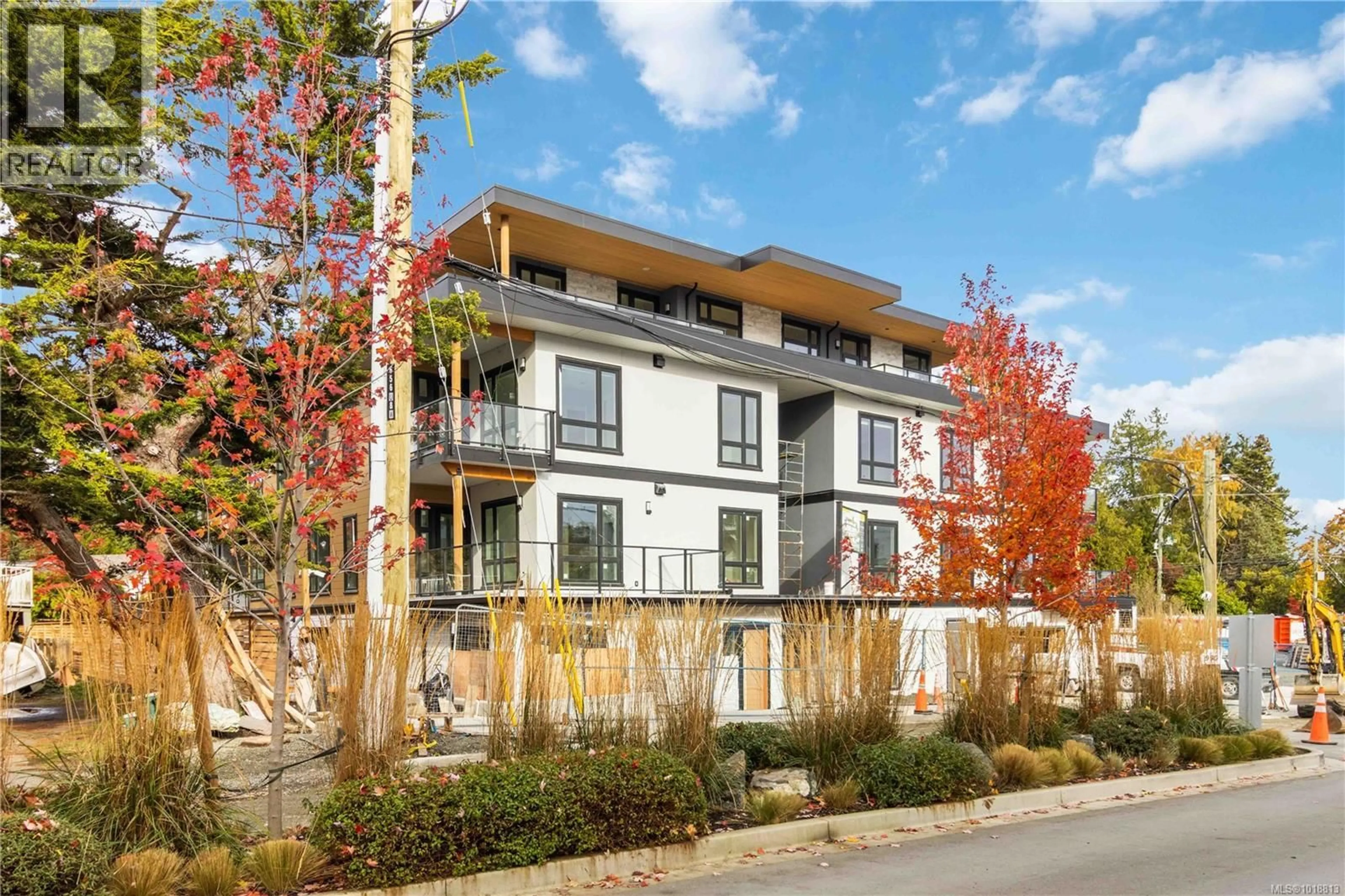 Unknown for 202 - 986 DOUMAC AVENUE, Saanich British Columbia V8Y1M4