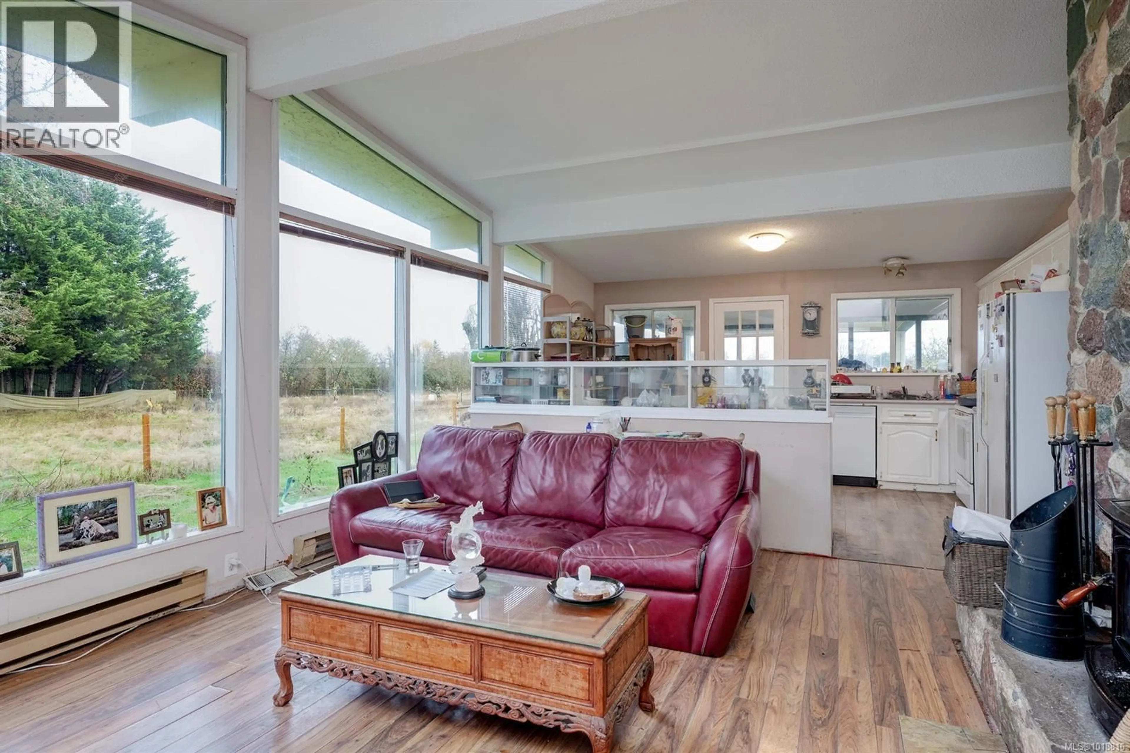 Open concept kitchen, unknown for 1899 JOHN ROAD, North Saanich British Columbia V8L5S8