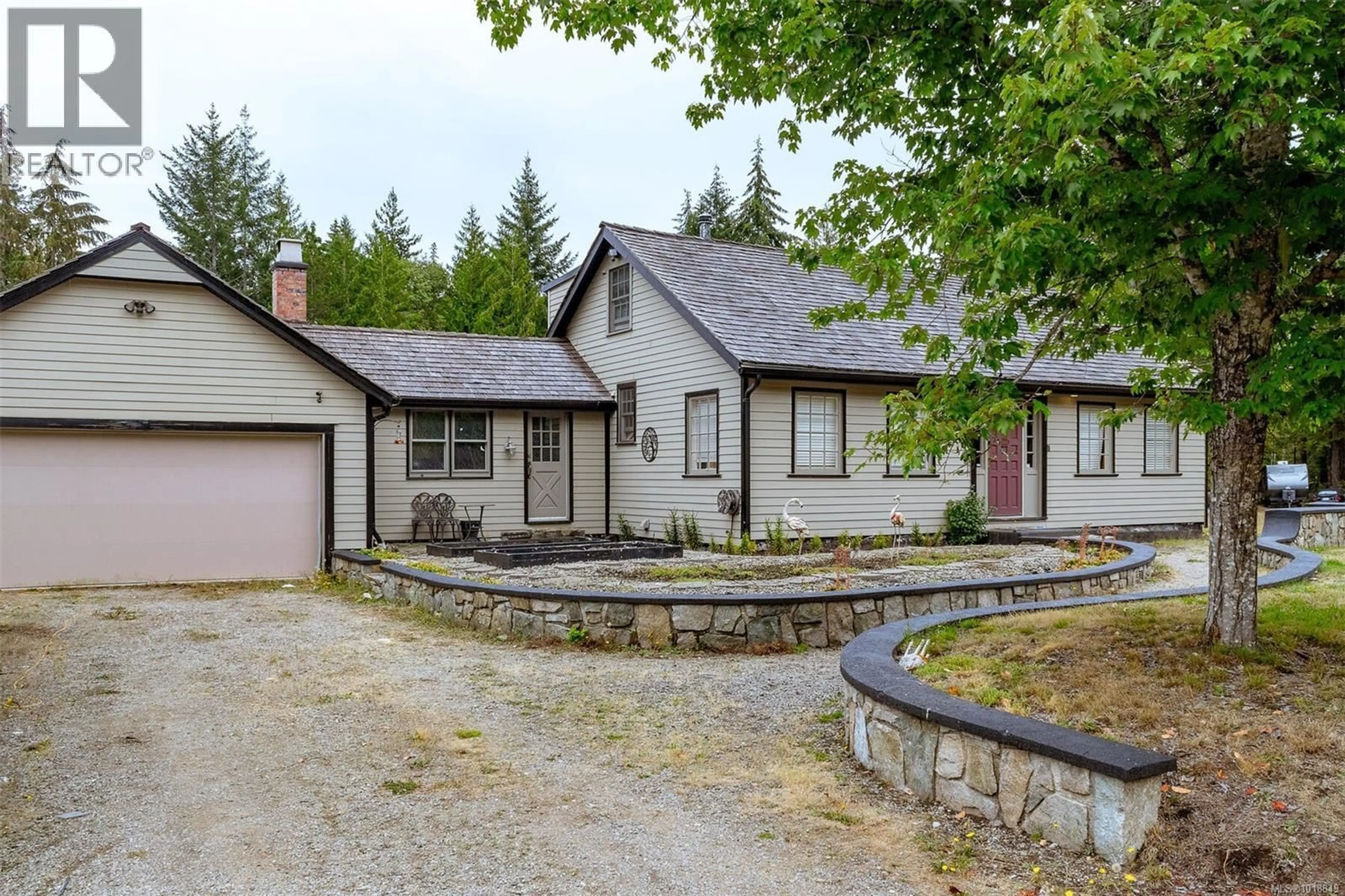 A pic from outside/outdoor area/front of a property/back of a property/a pic from drone, street for 285 POLEGATE ROAD, Qualicum Beach British Columbia V9K1Y9