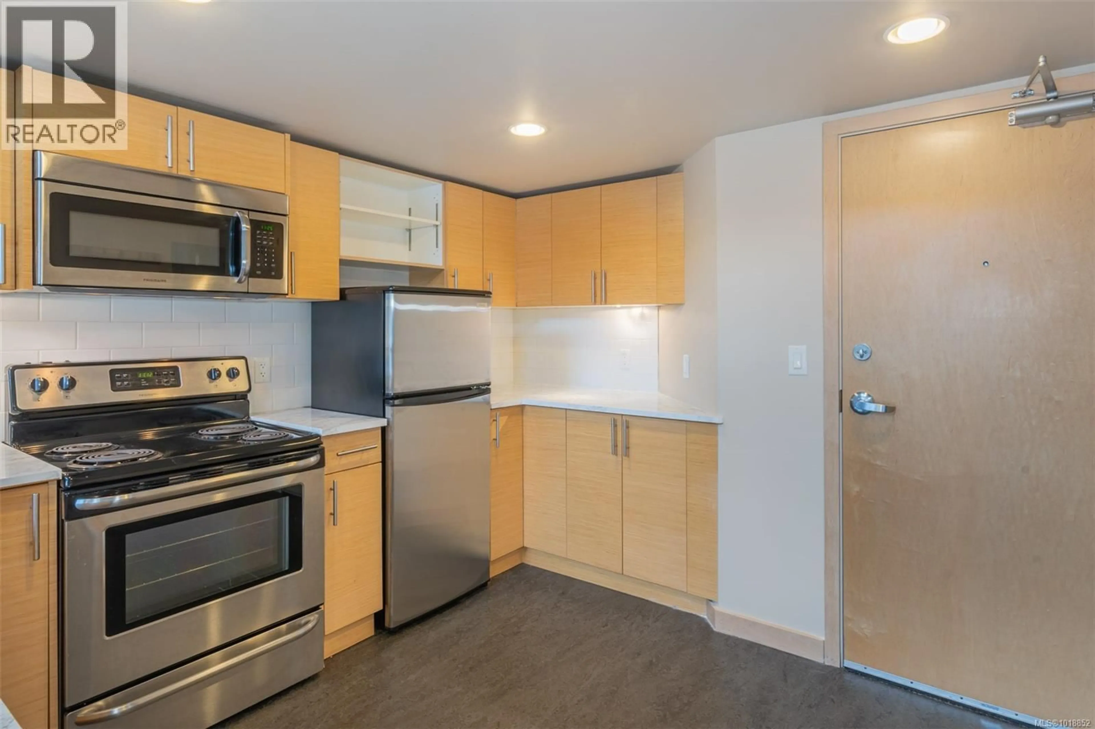 Standard kitchen, unknown for 405 - 787 TYEE ROAD, Victoria British Columbia V9A7R5