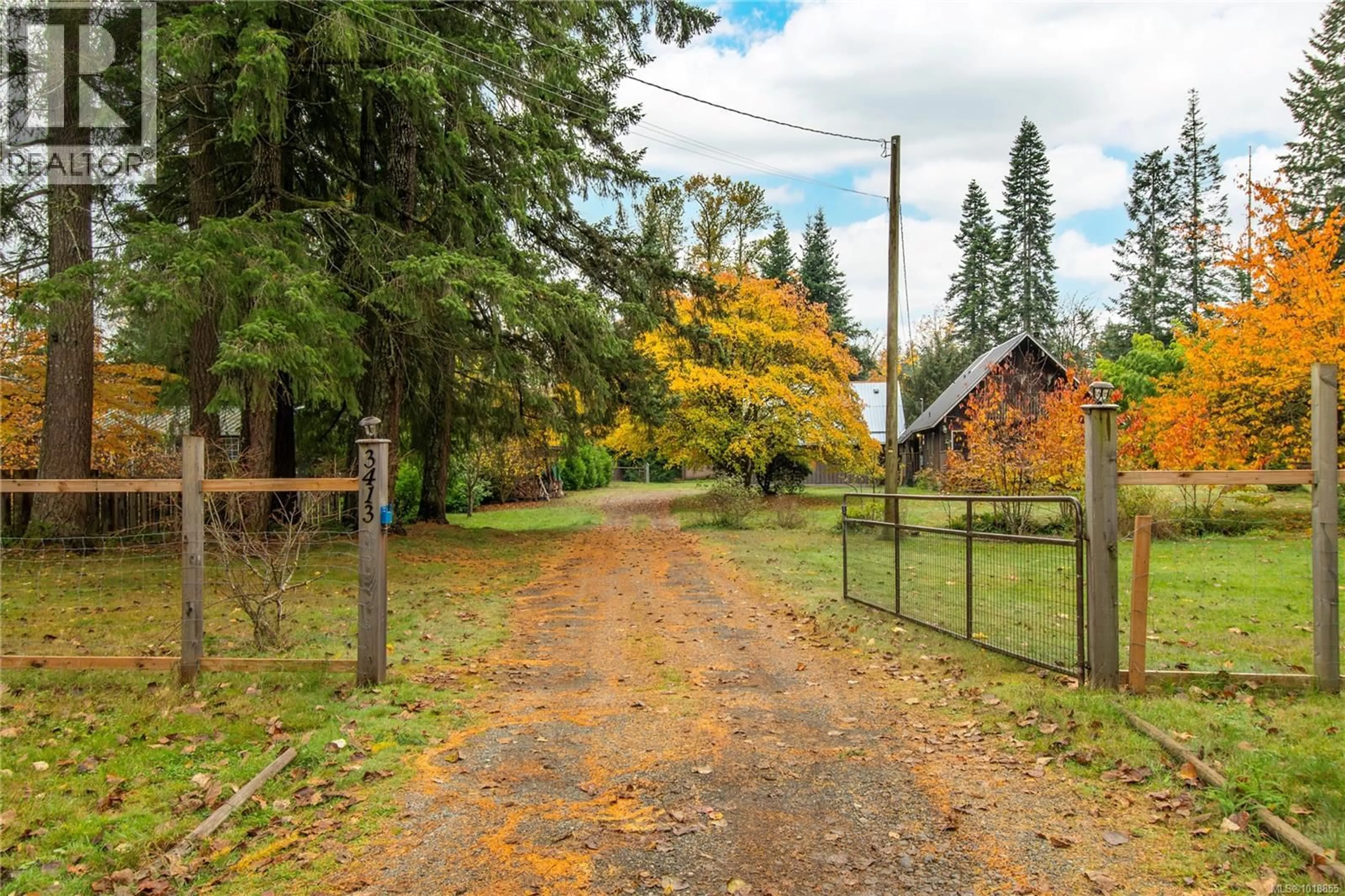 Patio, unknown for 3413 HEATHER ROAD, Black Creek British Columbia V9J1E5