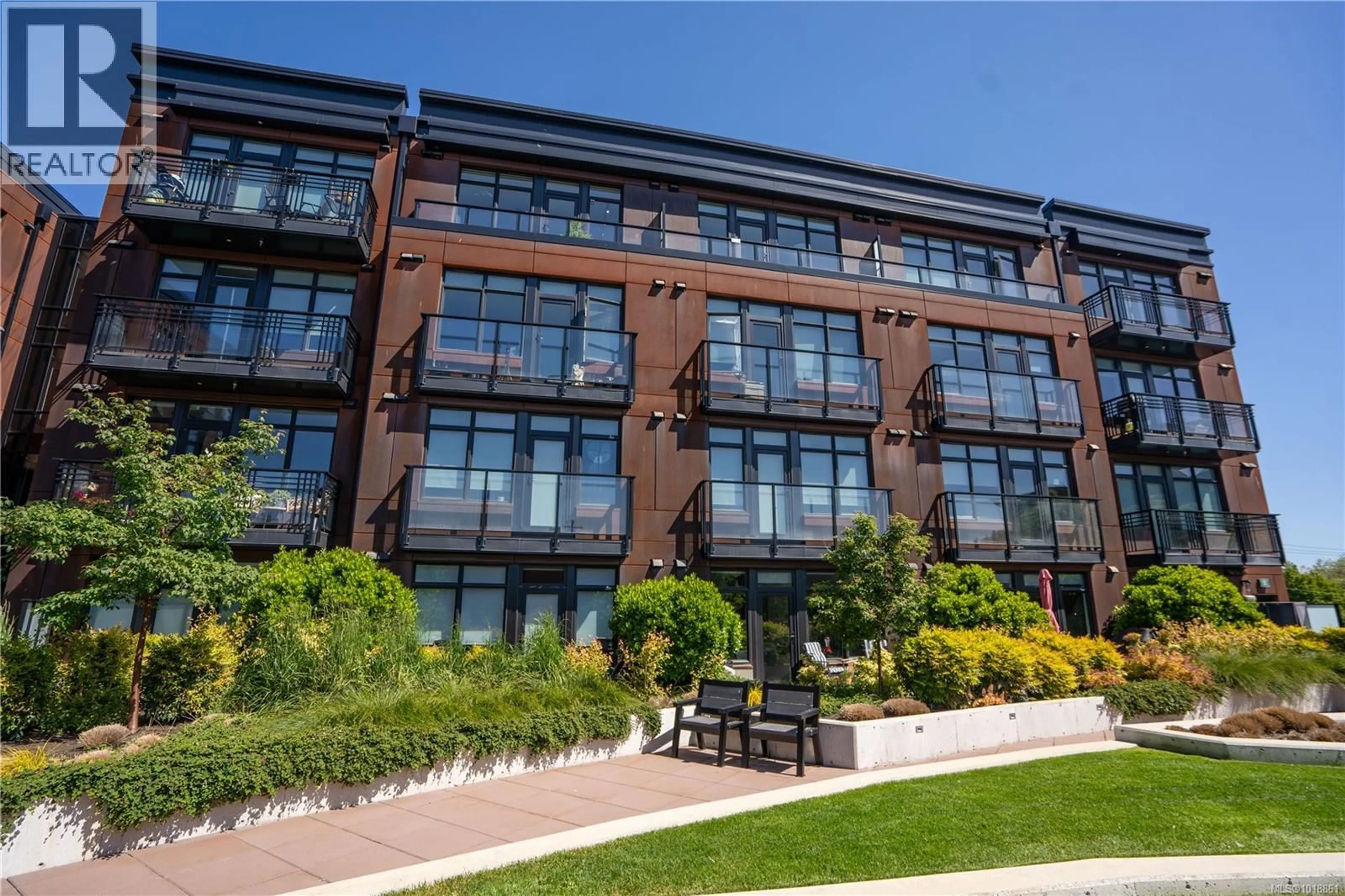 Patio, building for 201 - 515 CHATHAM STREET, Victoria British Columbia V8T0C8