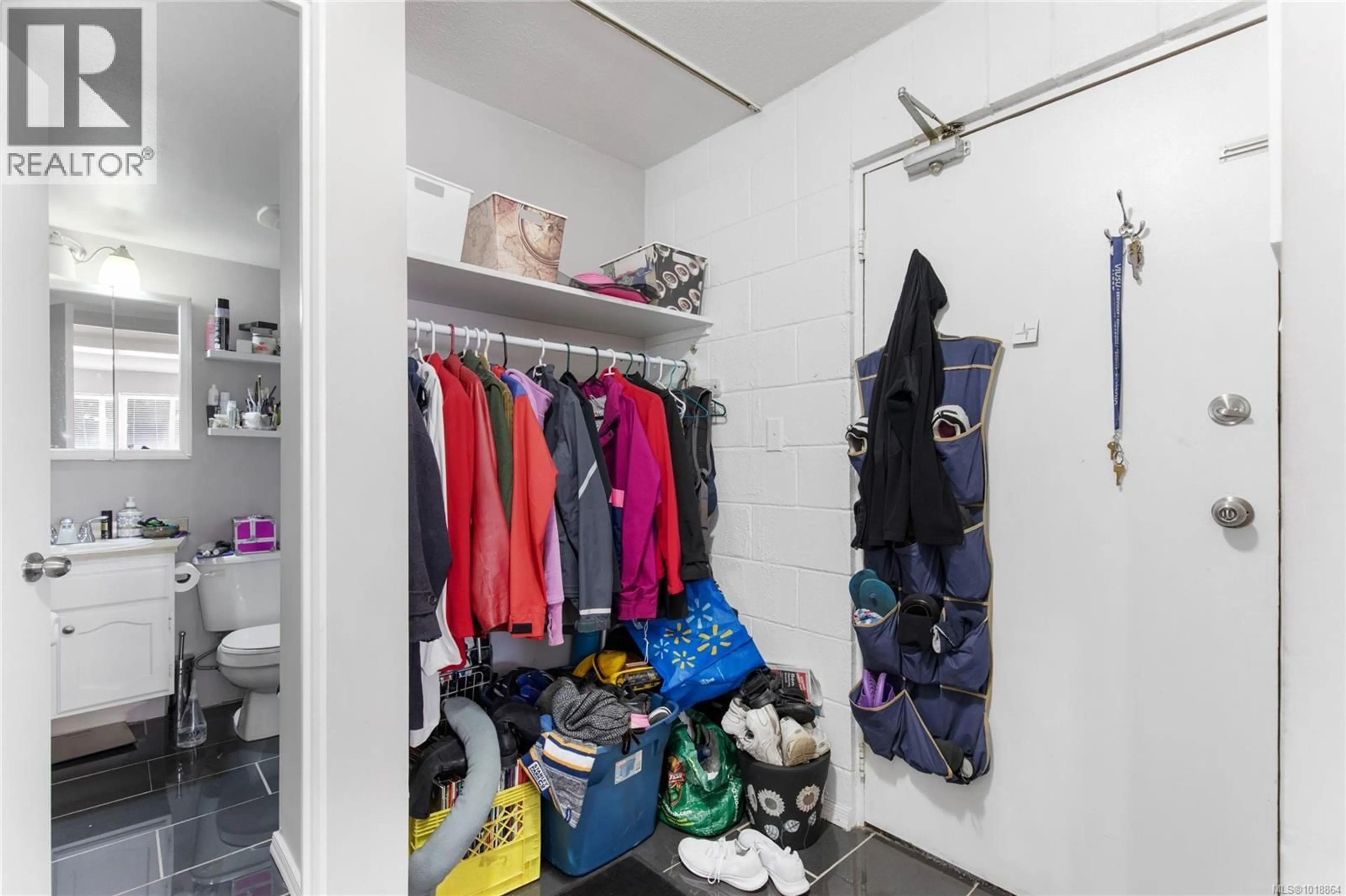 Laundry room for 5109 - 999 BOWEN ROAD, Nanaimo British Columbia V9R2A4