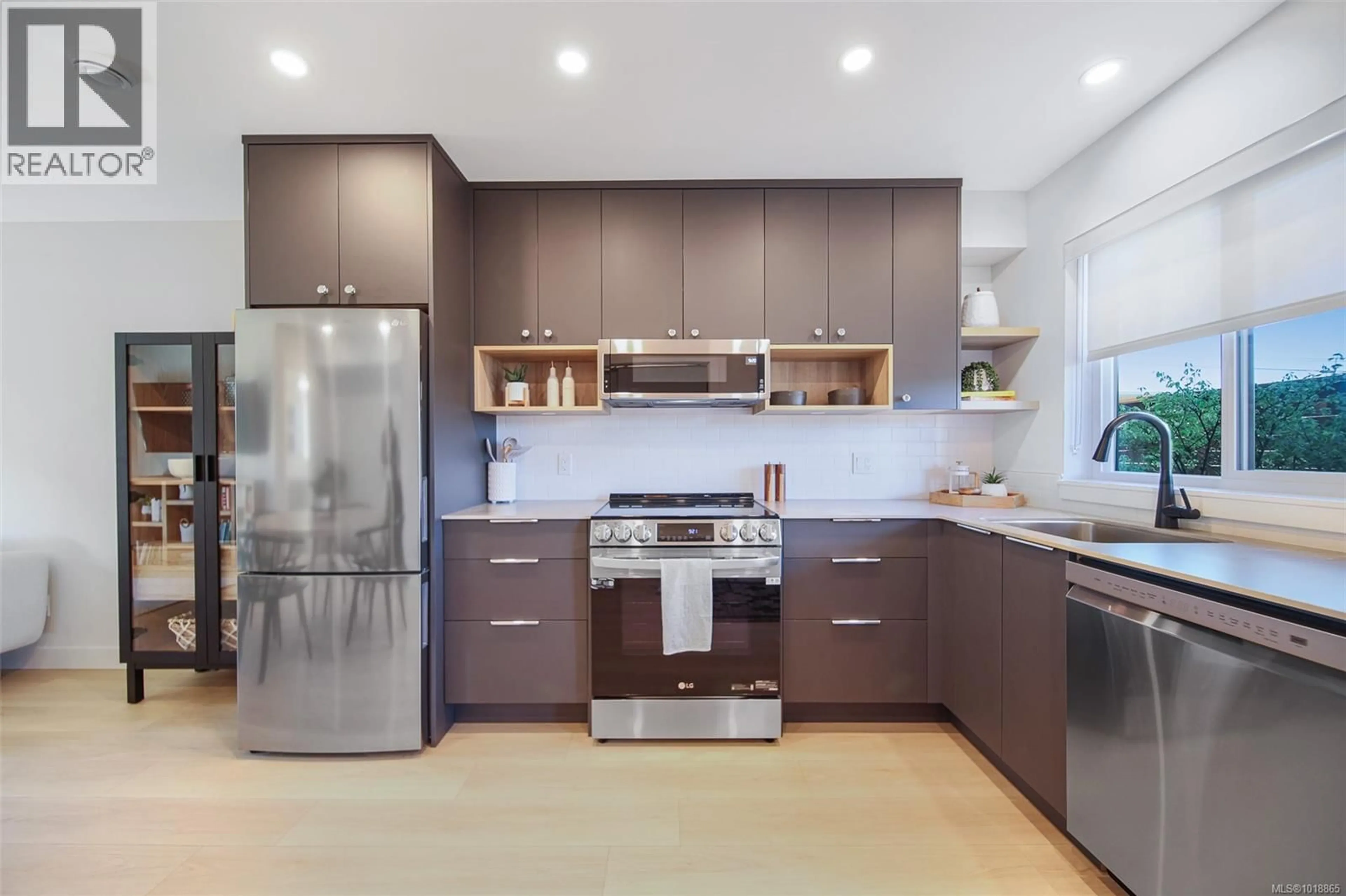 Contemporary kitchen, unknown for 2 - 2846 4TH AVENUE, Port Alberni British Columbia V9Y2C3