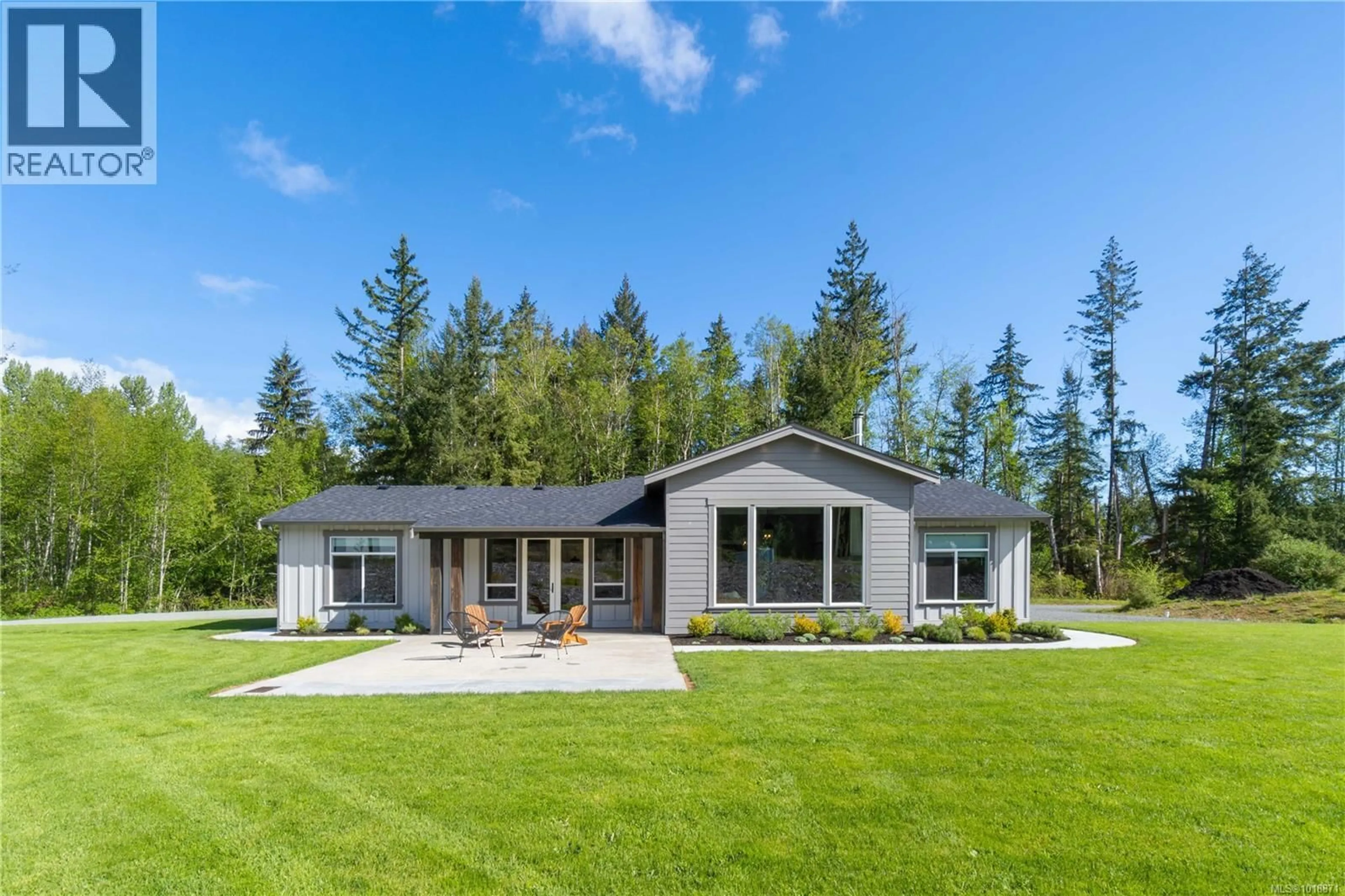 Home with vinyl exterior material, unknown for 1227 BURBANK ROAD, Qualicum Beach British Columbia V9K2J5