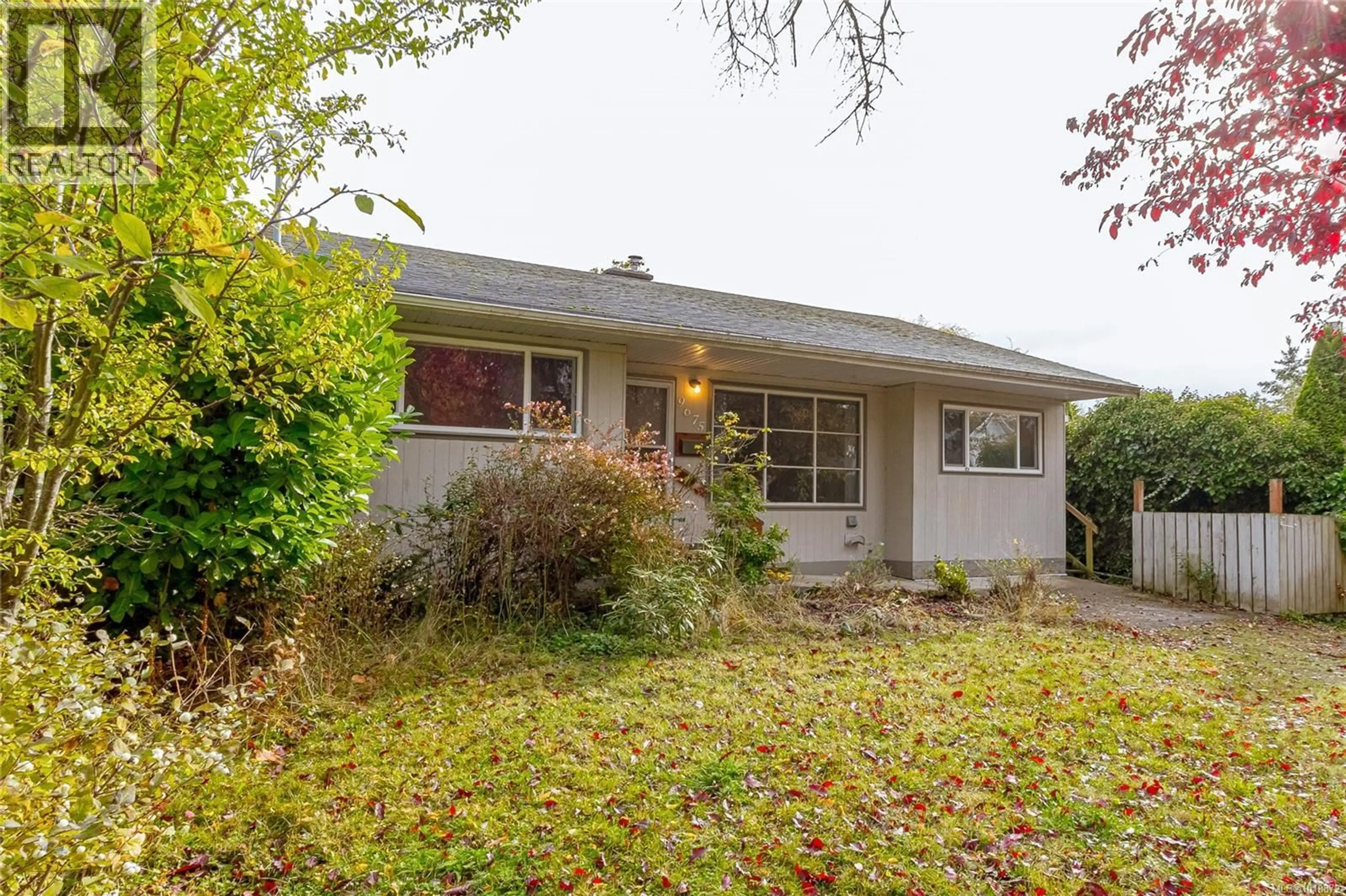 Patio, street for 9675 SIXTH STREET, Sidney British Columbia V8L2W3