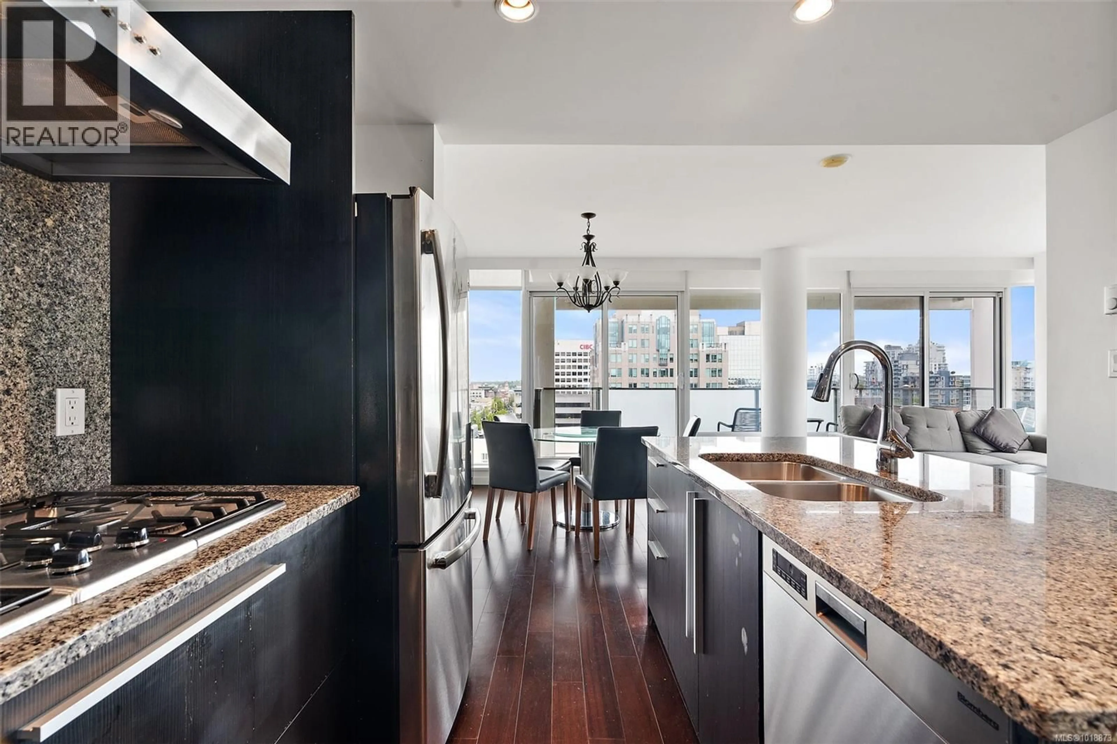 Contemporary kitchen, unknown for 1402 - 707 COURTNEY STREET, Victoria British Columbia V8W0A9