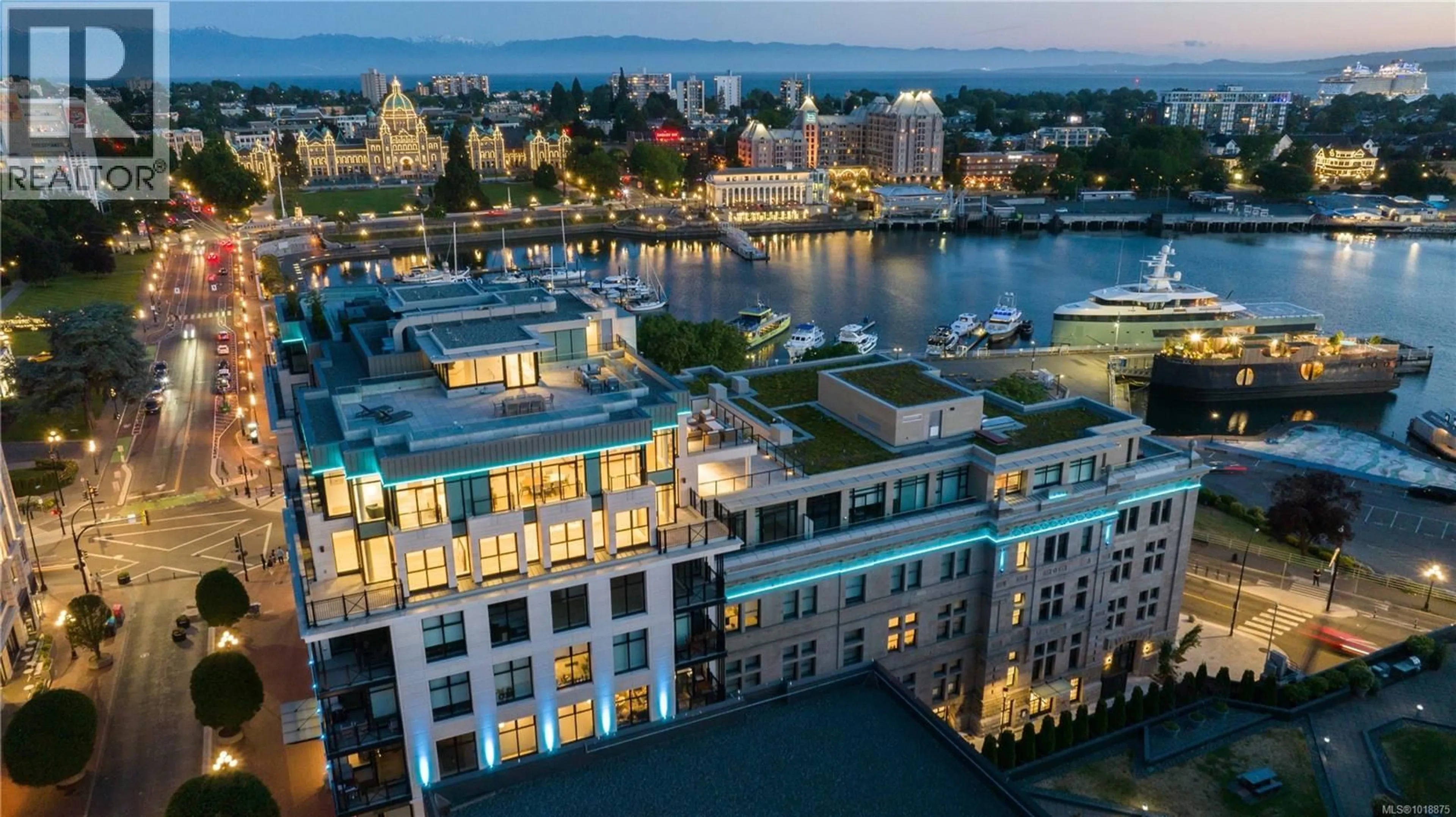 Patio, water/lake/river/ocean view for 209 - 521 COURTNEY STREET, Victoria British Columbia V8W0G6