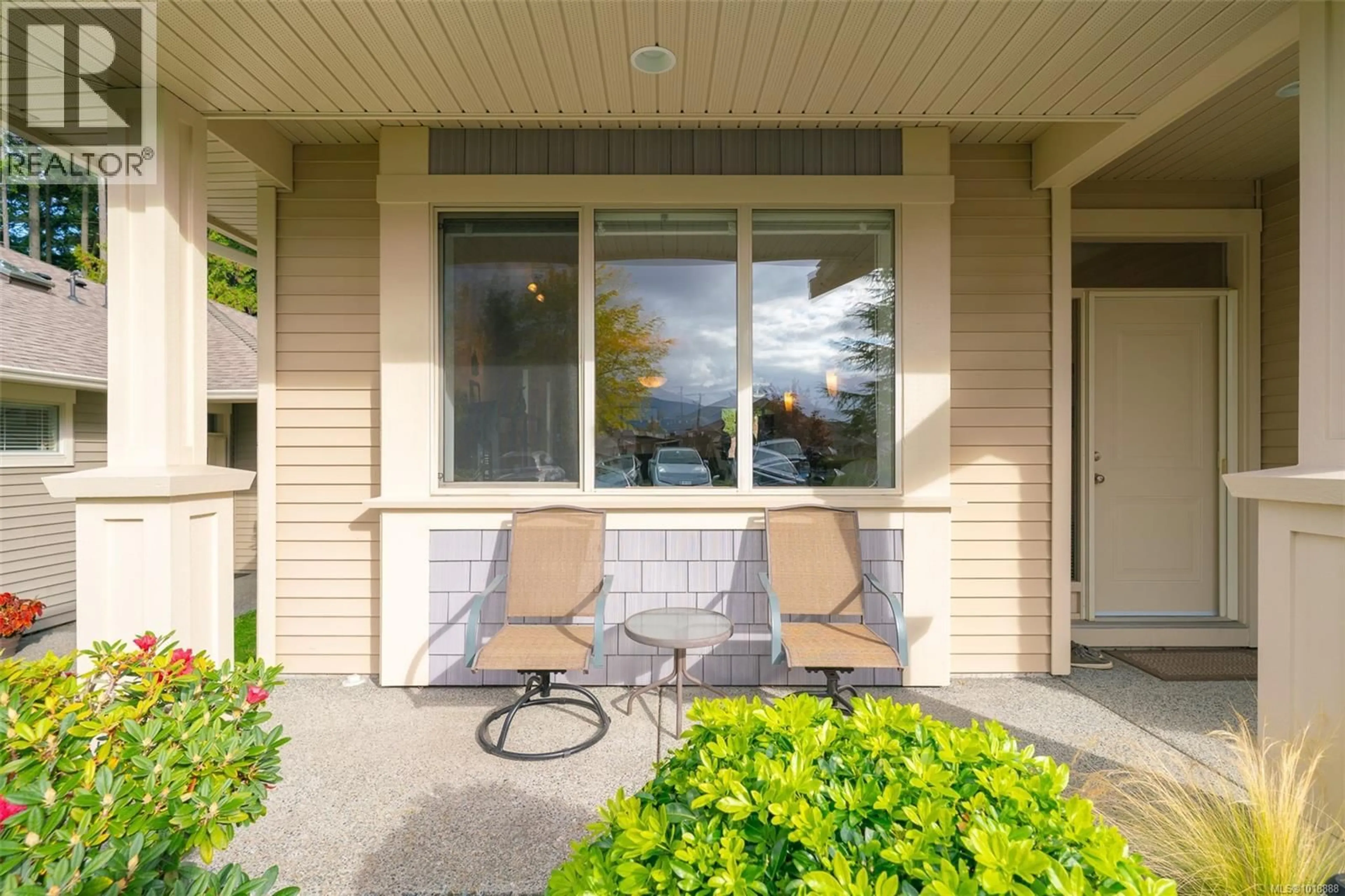 Patio, water/lake/river/ocean view for 5981 KADEN PLACE, Nanaimo British Columbia V9T0B5