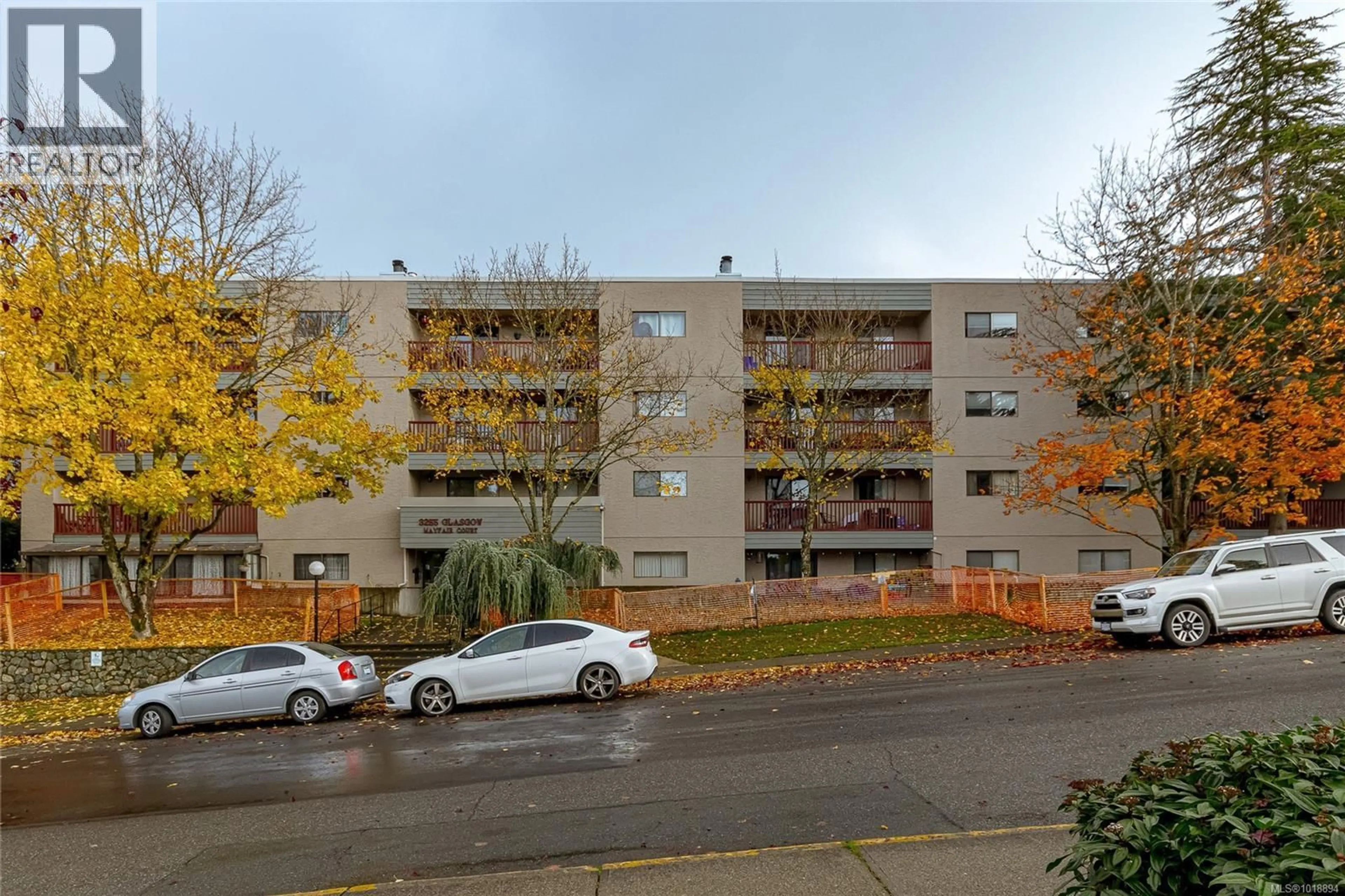 Unknown for 208 - 3255 GLASGOW AVENUE, Saanich British Columbia V8X1E5