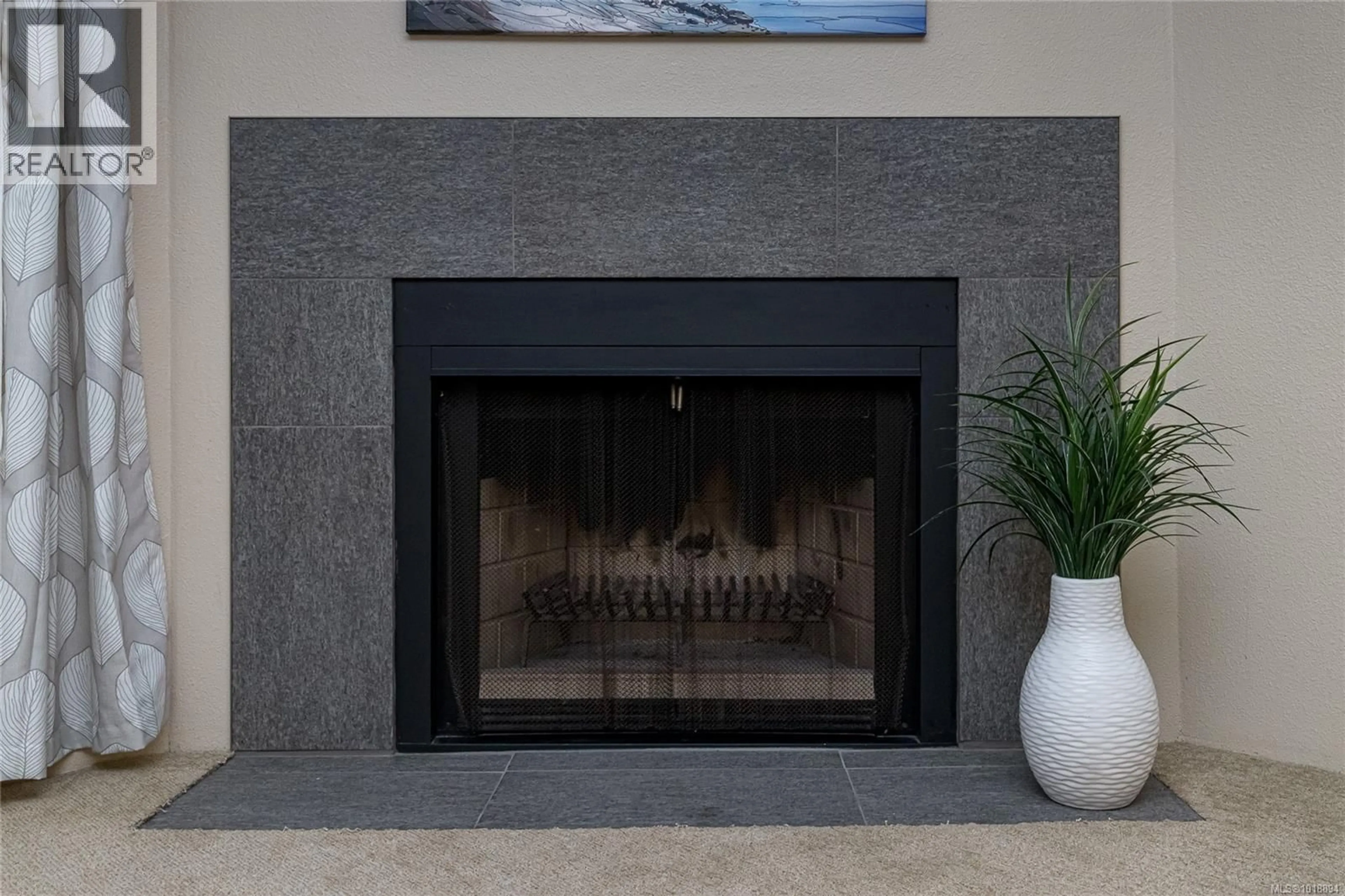 A pic of a room for 208 - 3255 GLASGOW AVENUE, Saanich British Columbia V8X1E5