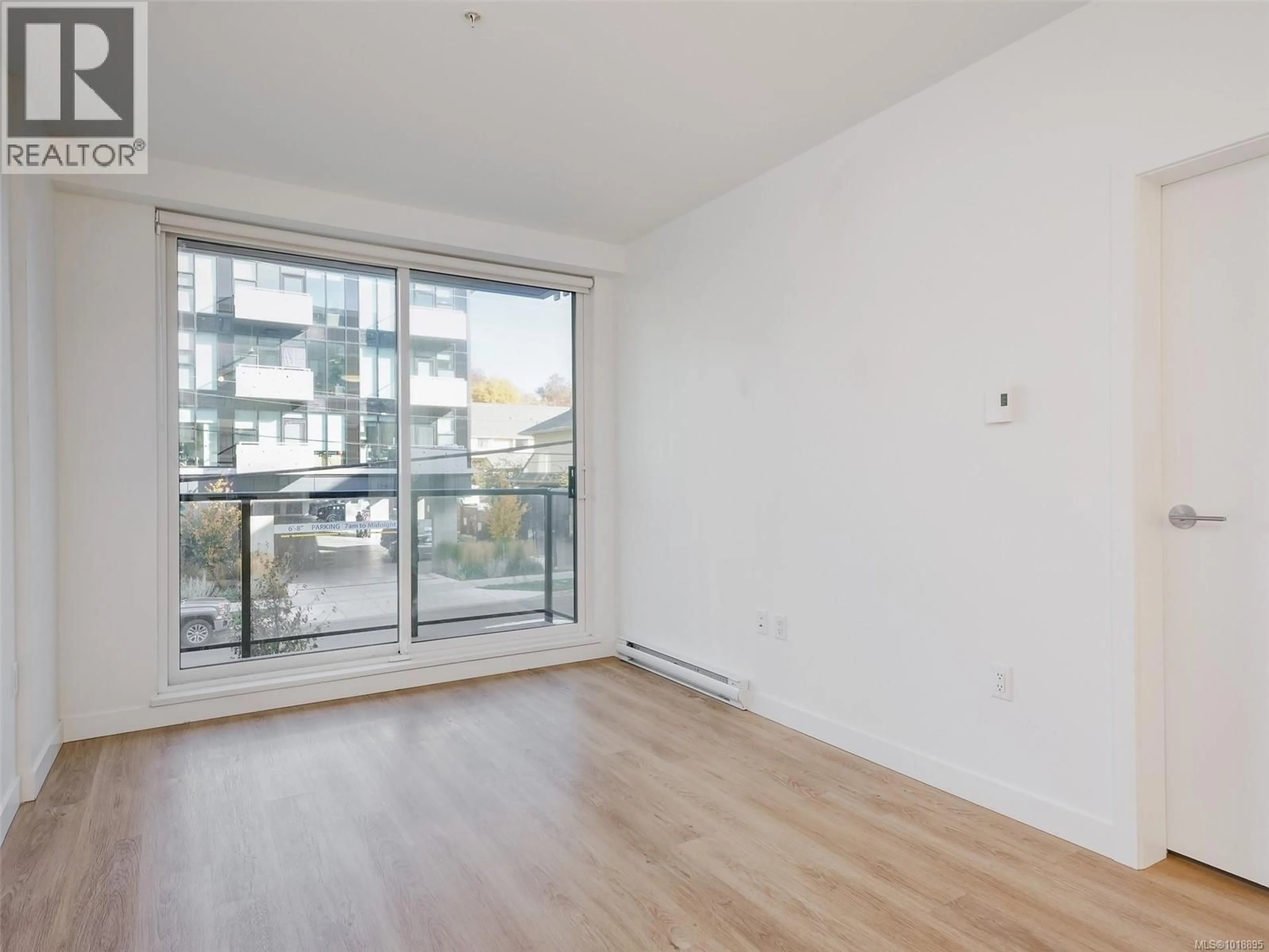 A pic of a room for 208 - 1115 JOHNSON STREET, Victoria British Columbia V8V0H2