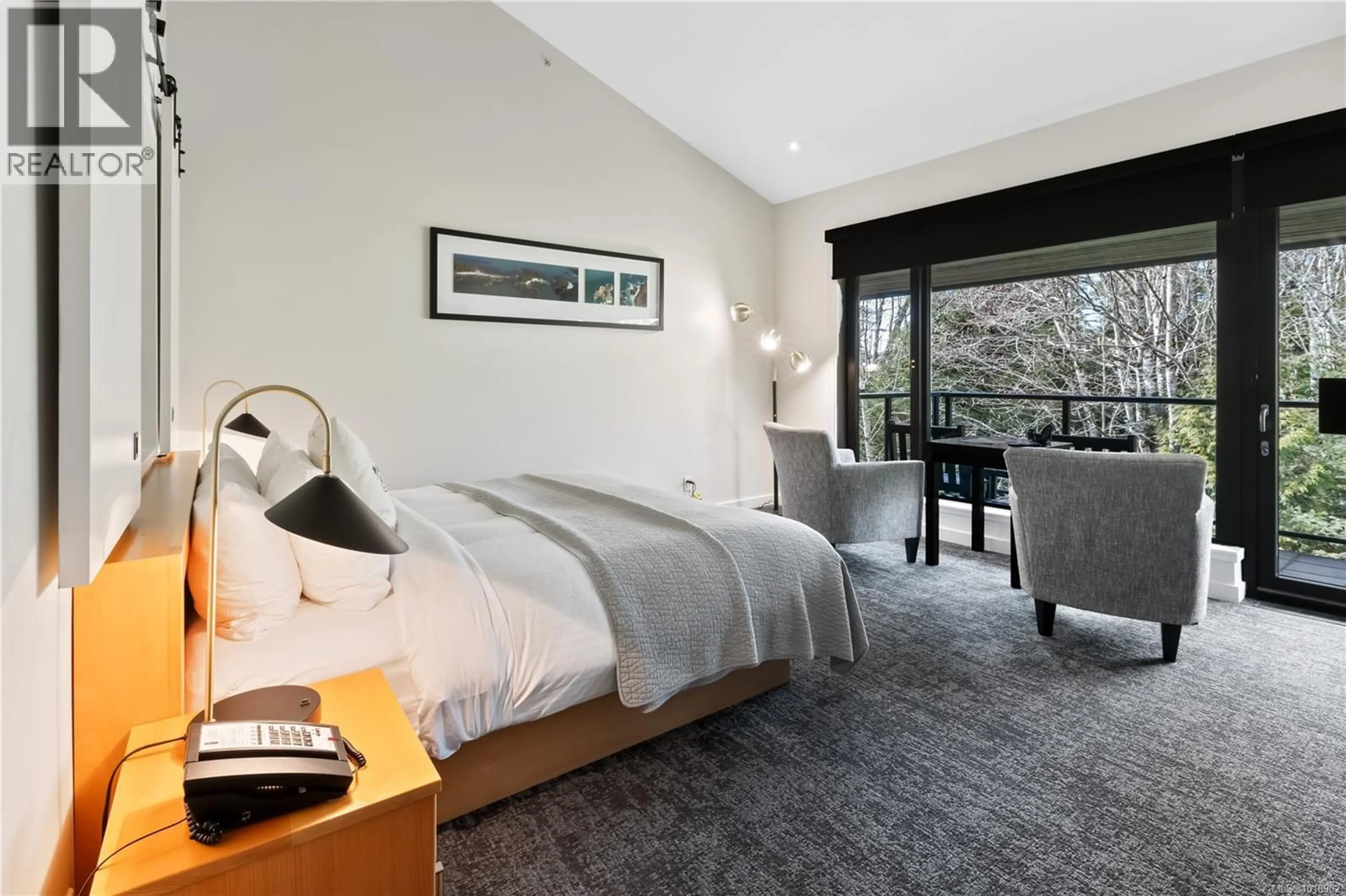 Bedroom with bed, unknown for 424 - 596 MARINE DRIVE, Ucluelet British Columbia V0R3A0