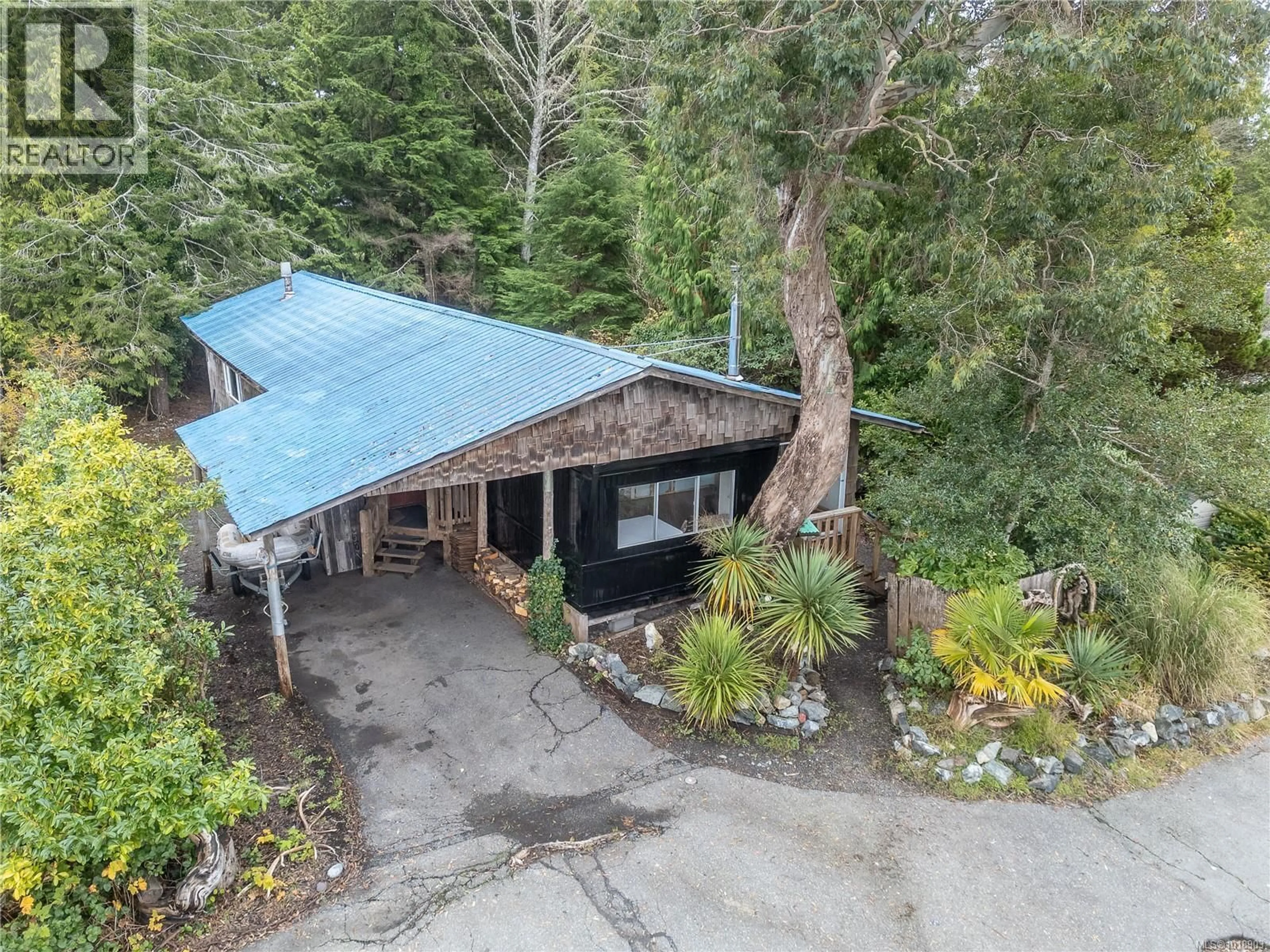 A pic from outside/outdoor area/front of a property/back of a property/a pic from drone, unknown for 440 ORCA CRESCENT, Ucluelet British Columbia V0R3A0